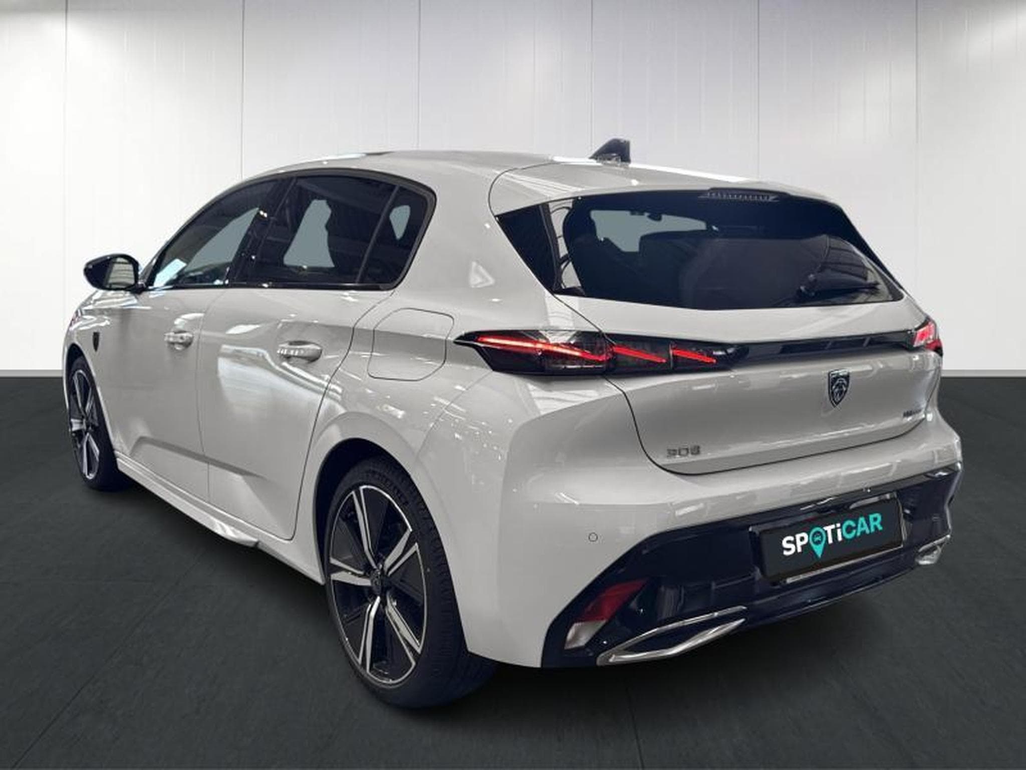 Peugeot 308 GT Hybride (2024) - Photo 1