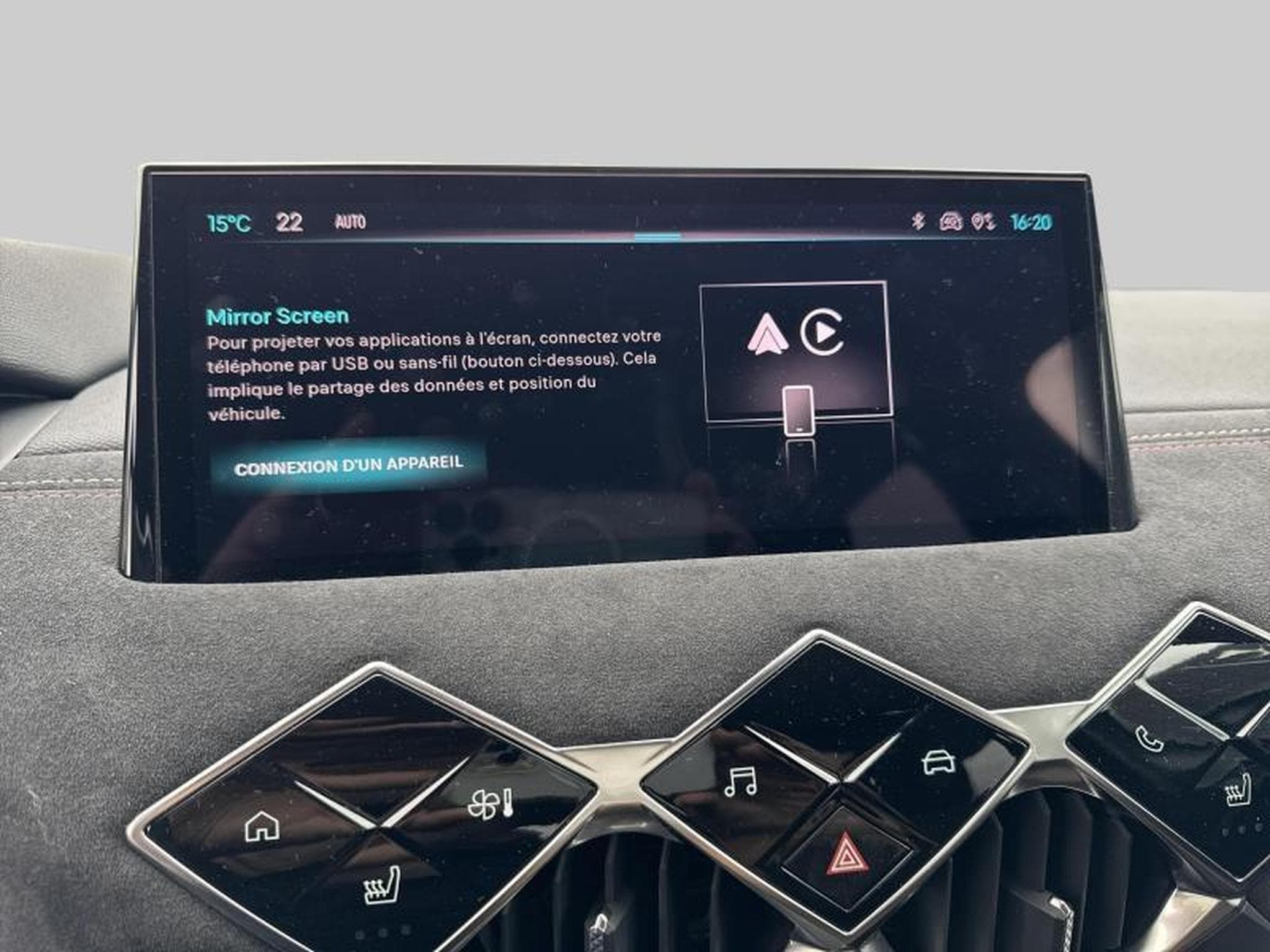 DS Automobiles DS3 E-Tense Performance Line + (2023) - Photo 18