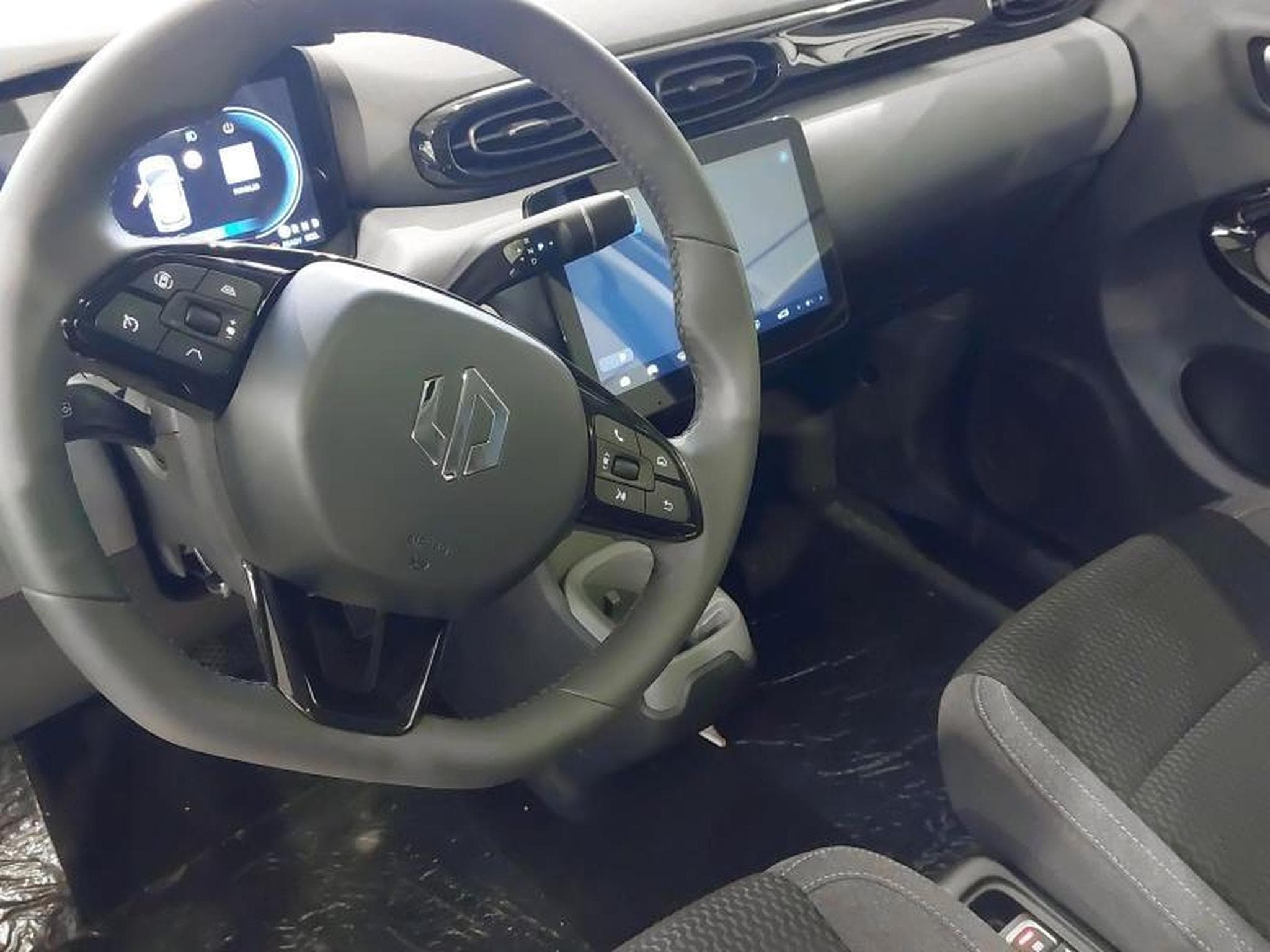 LEAPMOTOR T03 (2025) - Photo 11