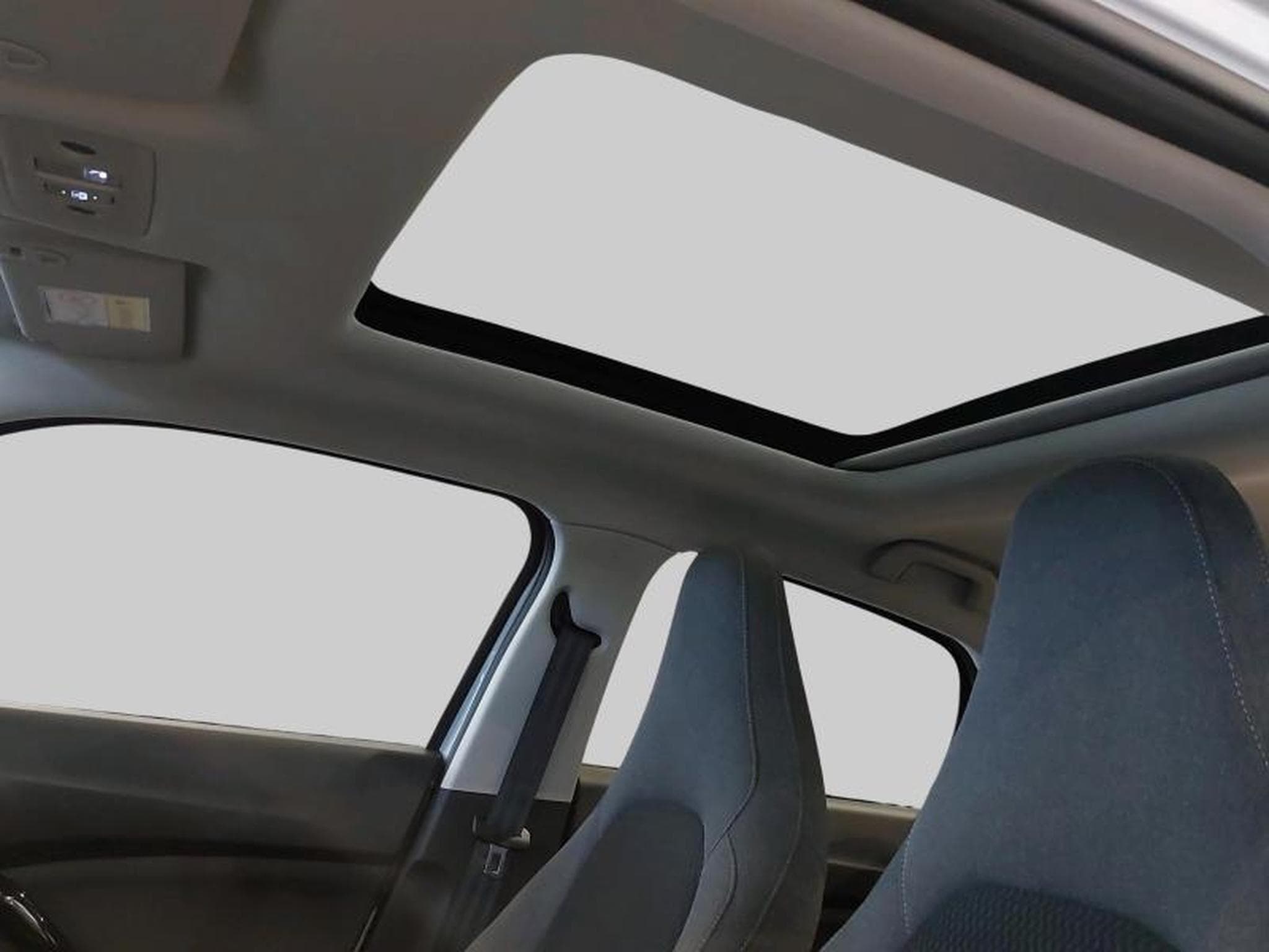 LEAPMOTOR T03 (2025) - Photo 13