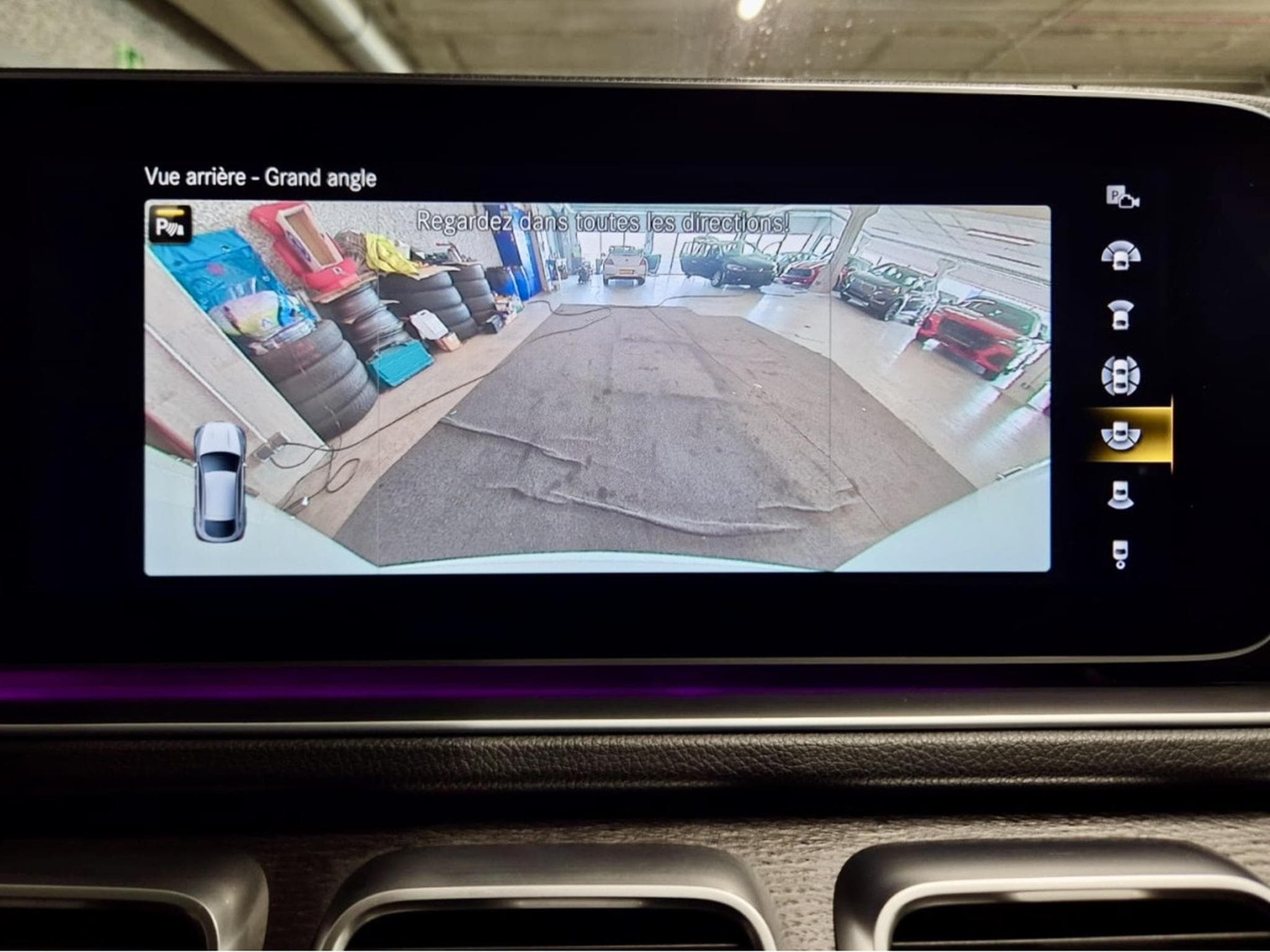 Mercedes GLE 350 D 4MATIC COUPE AMG LINE HEAD UP BURMESTER PANO CUIR NAVI 1 H (2021) - Foto 11