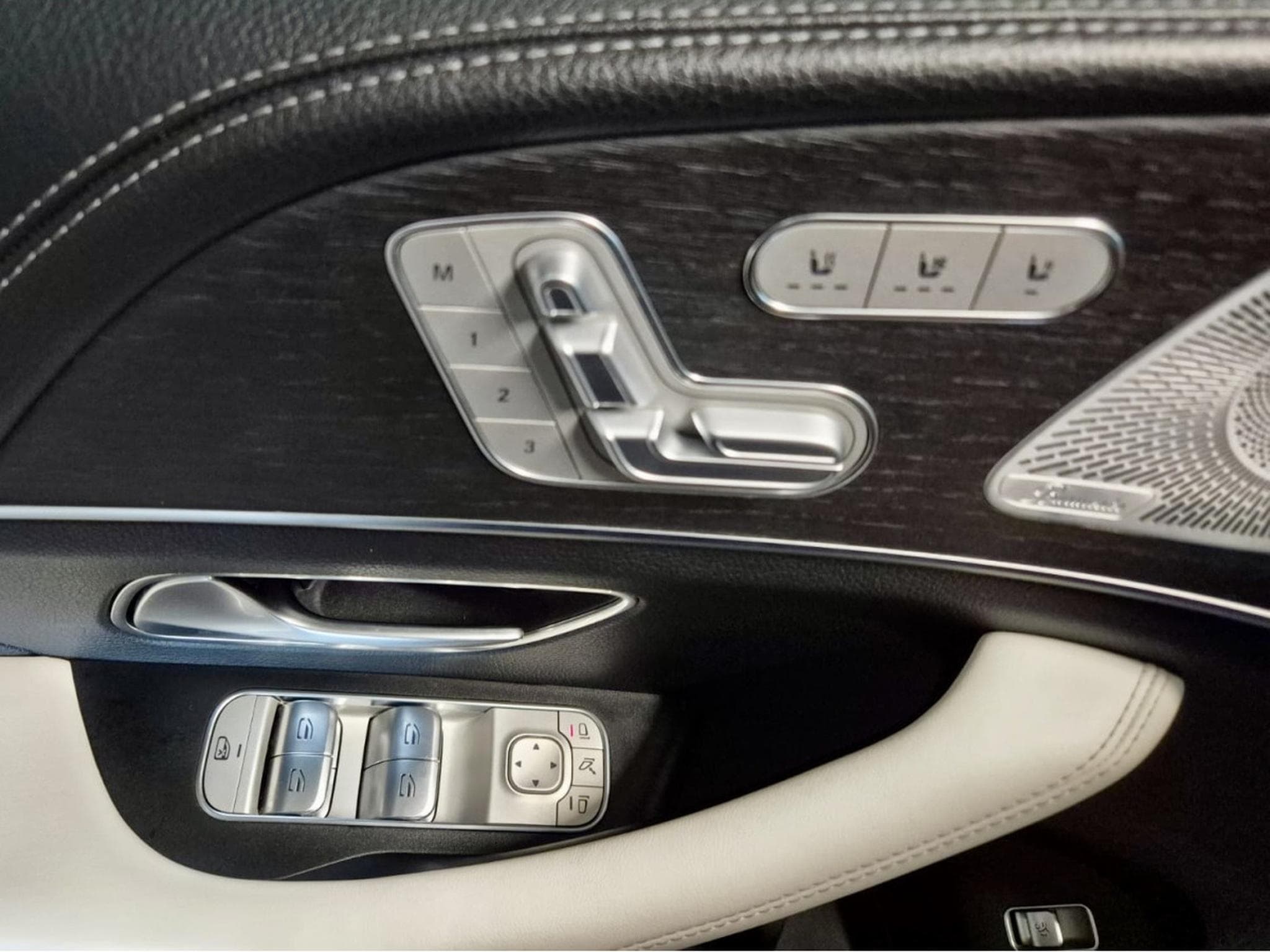 Mercedes GLE 350 D 4MATIC COUPE AMG LINE HEAD UP BURMESTER PANO CUIR NAVI 1 H (2021) - Foto 14