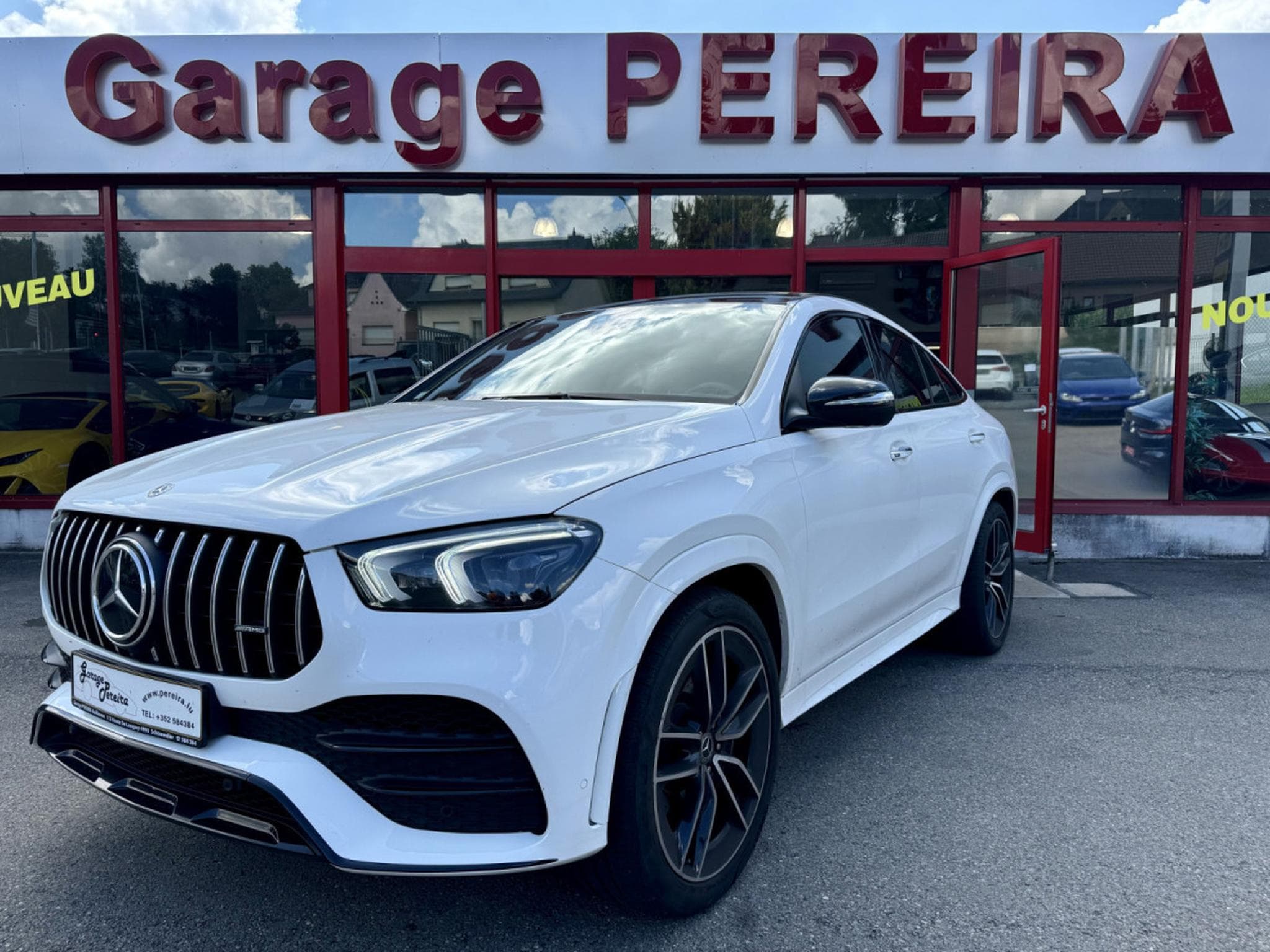 Mercedes GLE 350 D 4MATIC COUPE AMG LINE HEAD UP BURMESTER PANO CUIR NAVI 1 H (2021) - Photo 2