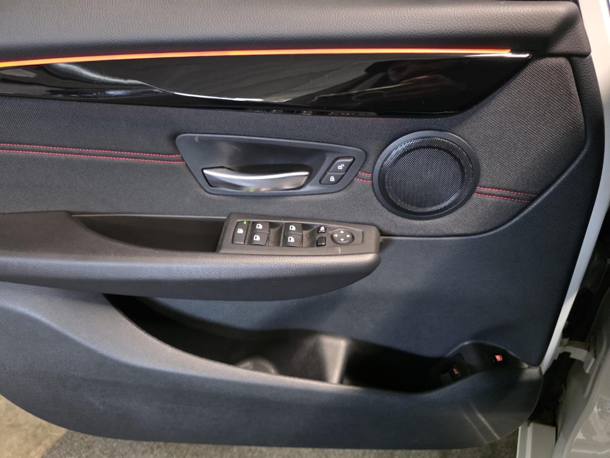 BMW 225 XE Hybrid PLUG IN iPERFORMANCE SPORTLINE HEAD UP PANO LED NA (2018) - Foto 14