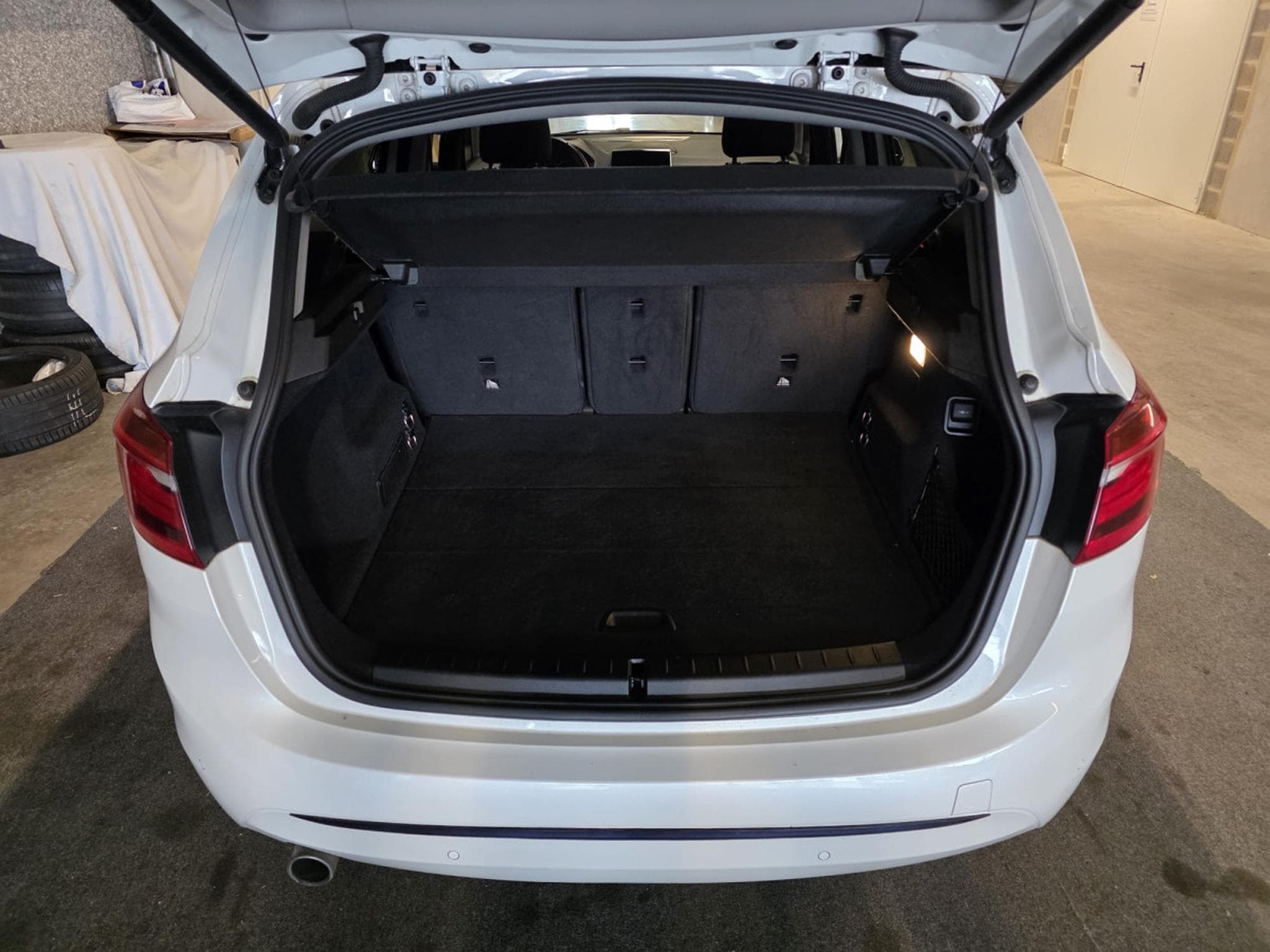 BMW 225 XE Hybrid PLUG IN iPERFORMANCE SPORTLINE HEAD UP PANO LED NA (2018) - Foto 15