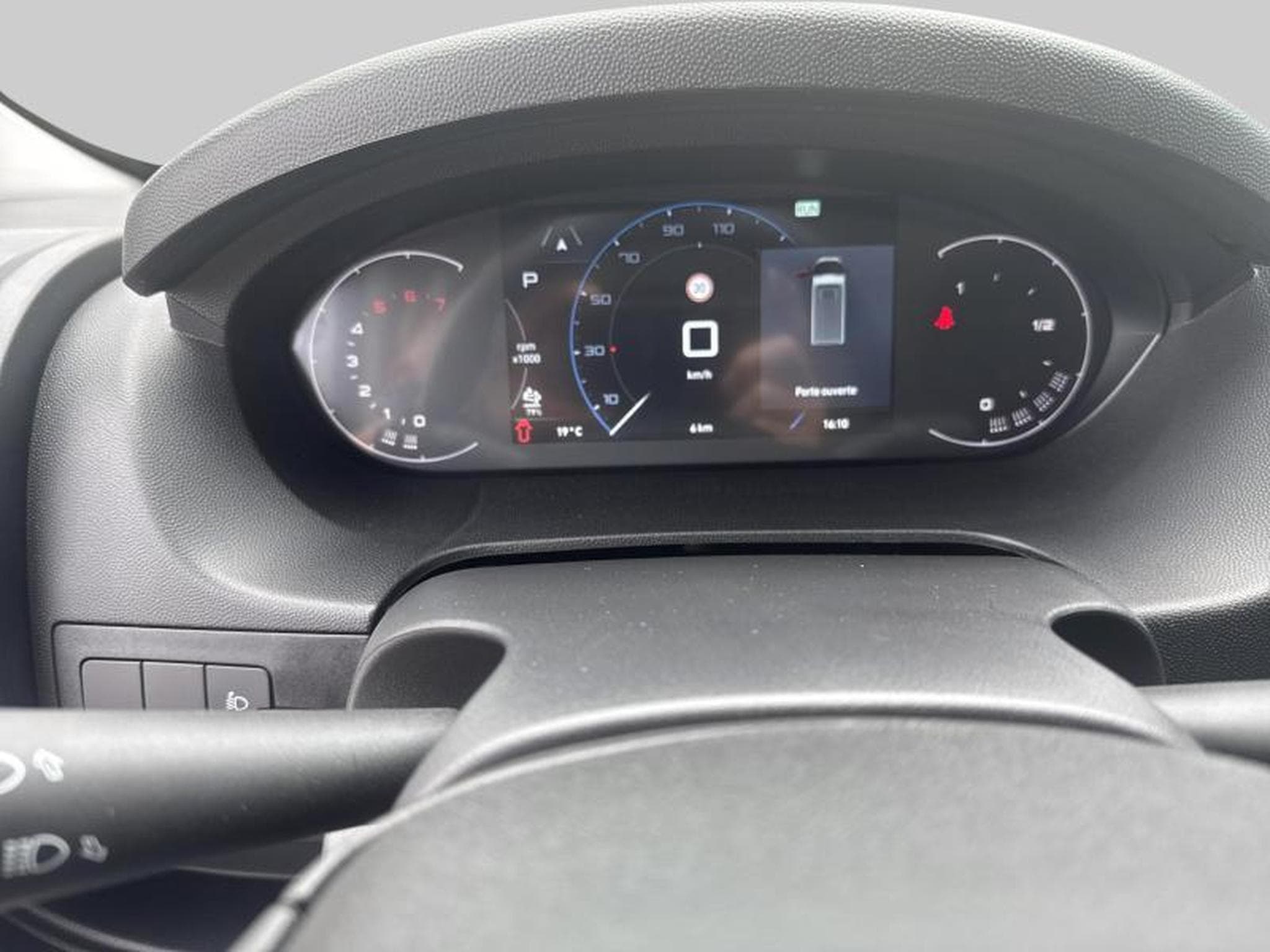 Citroen Jumper Fourgon tôlé 35 L2H2 EAT8 (2025) - Photo 3