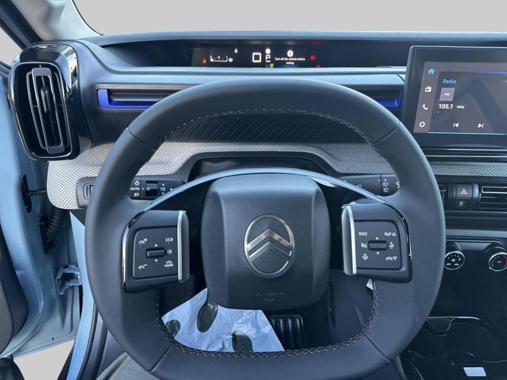 Citroen C3 PLUS Hybrid 110ch e-DSC6 (2025) - Photo 11