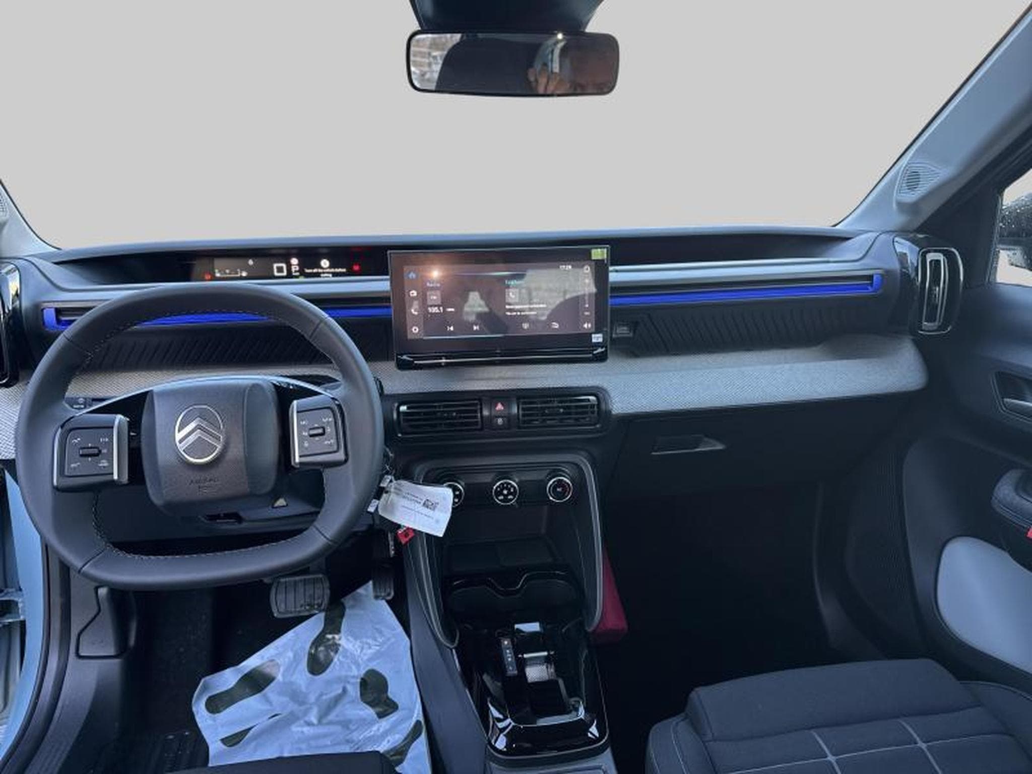 Citroen C3 PLUS Hybrid 110ch e-DSC6 (2025) - Photo 16