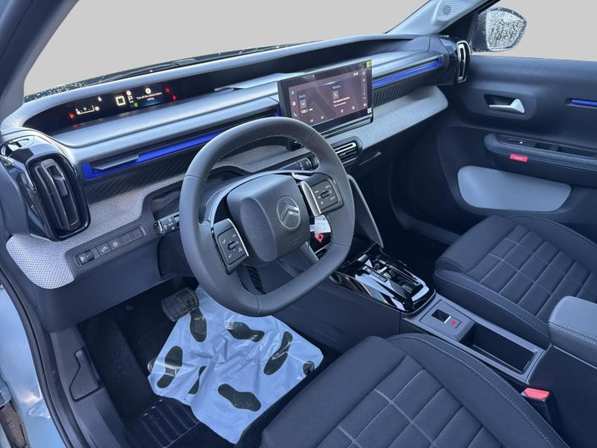 Citroen C3 PLUS Hybrid 110ch e-DSC6 (2025) - Photo 17