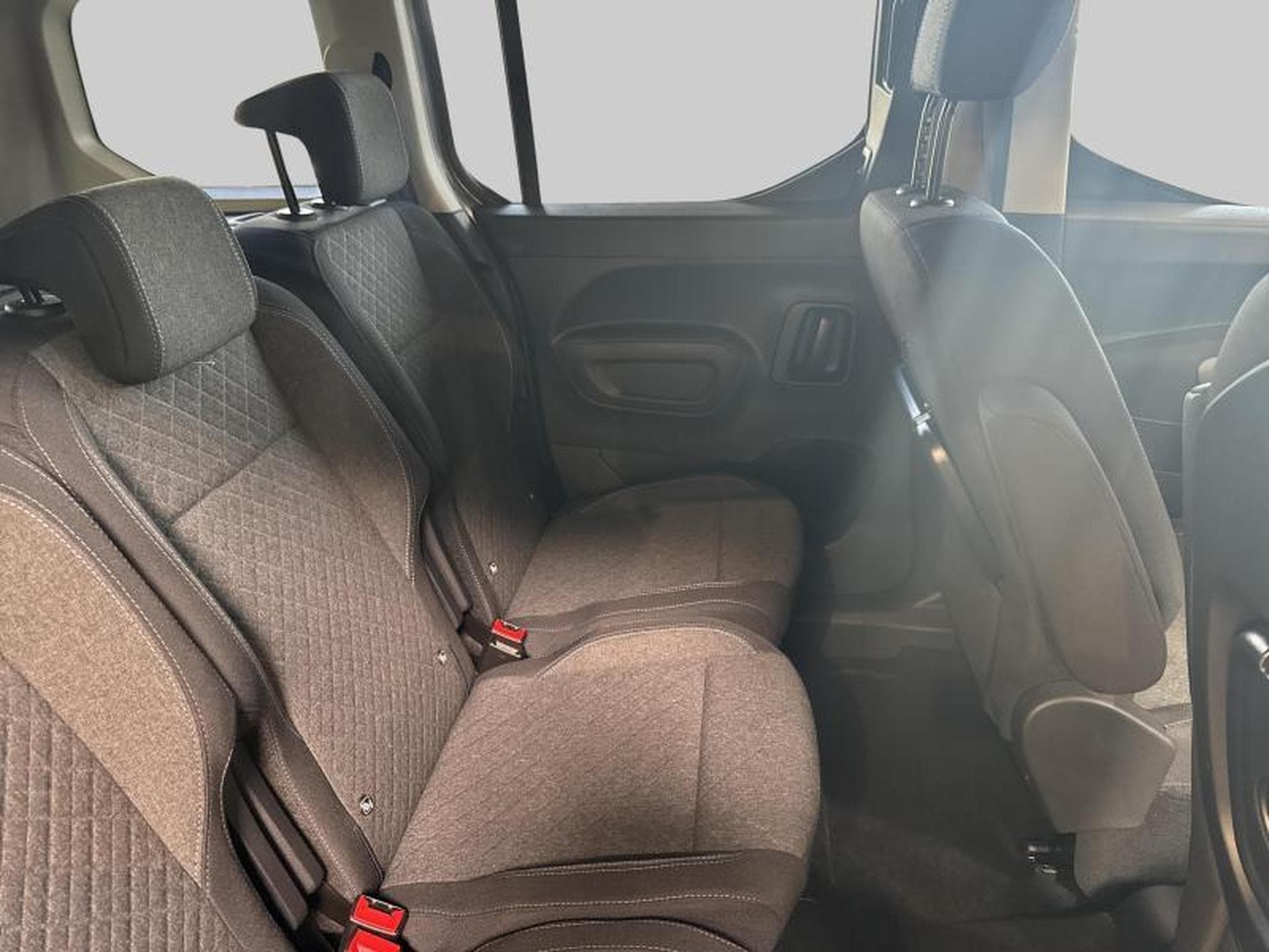 Opel Combo GS (2025) - Photo 10