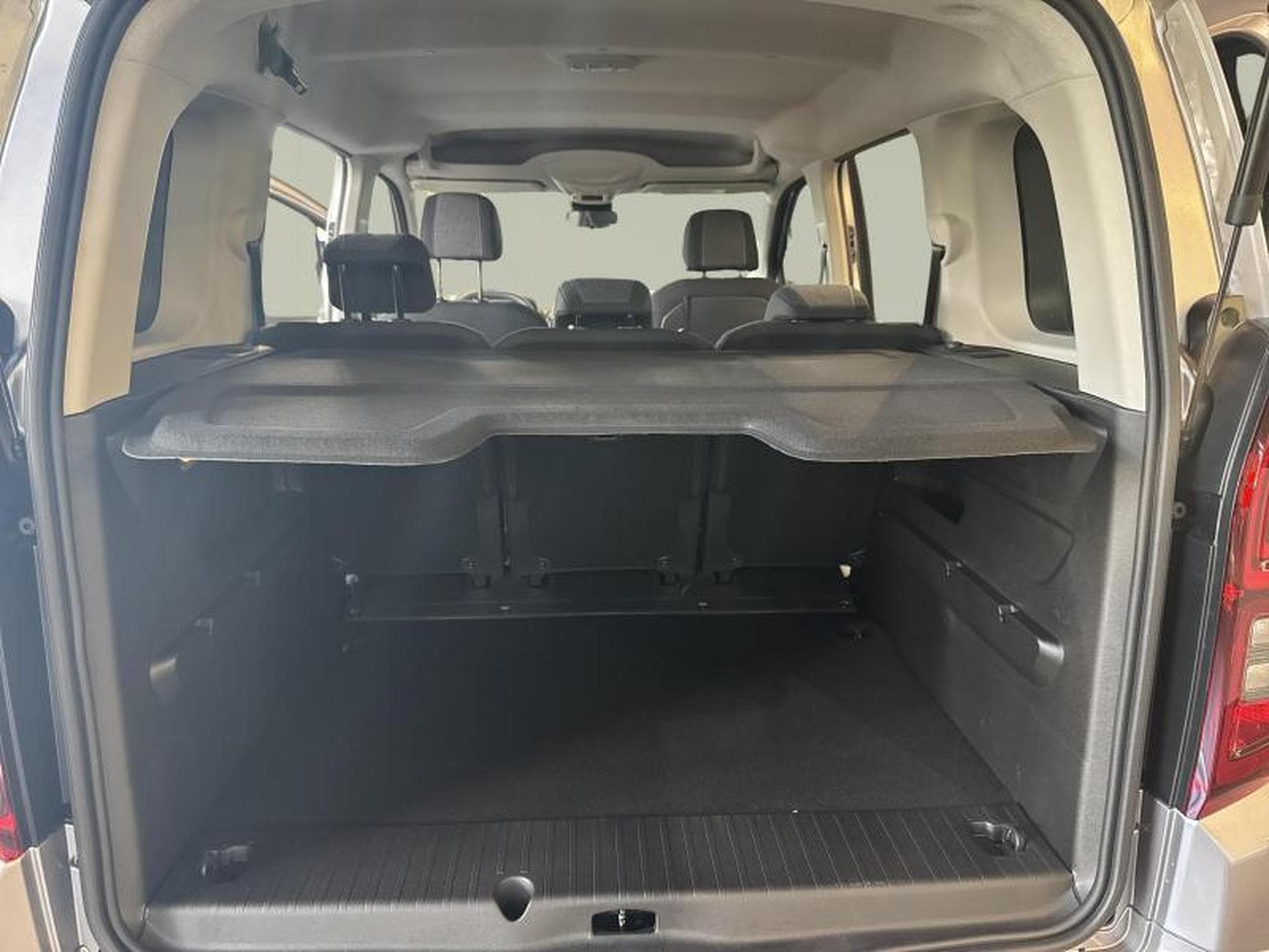 Opel Combo GS (2025) - Photo 20