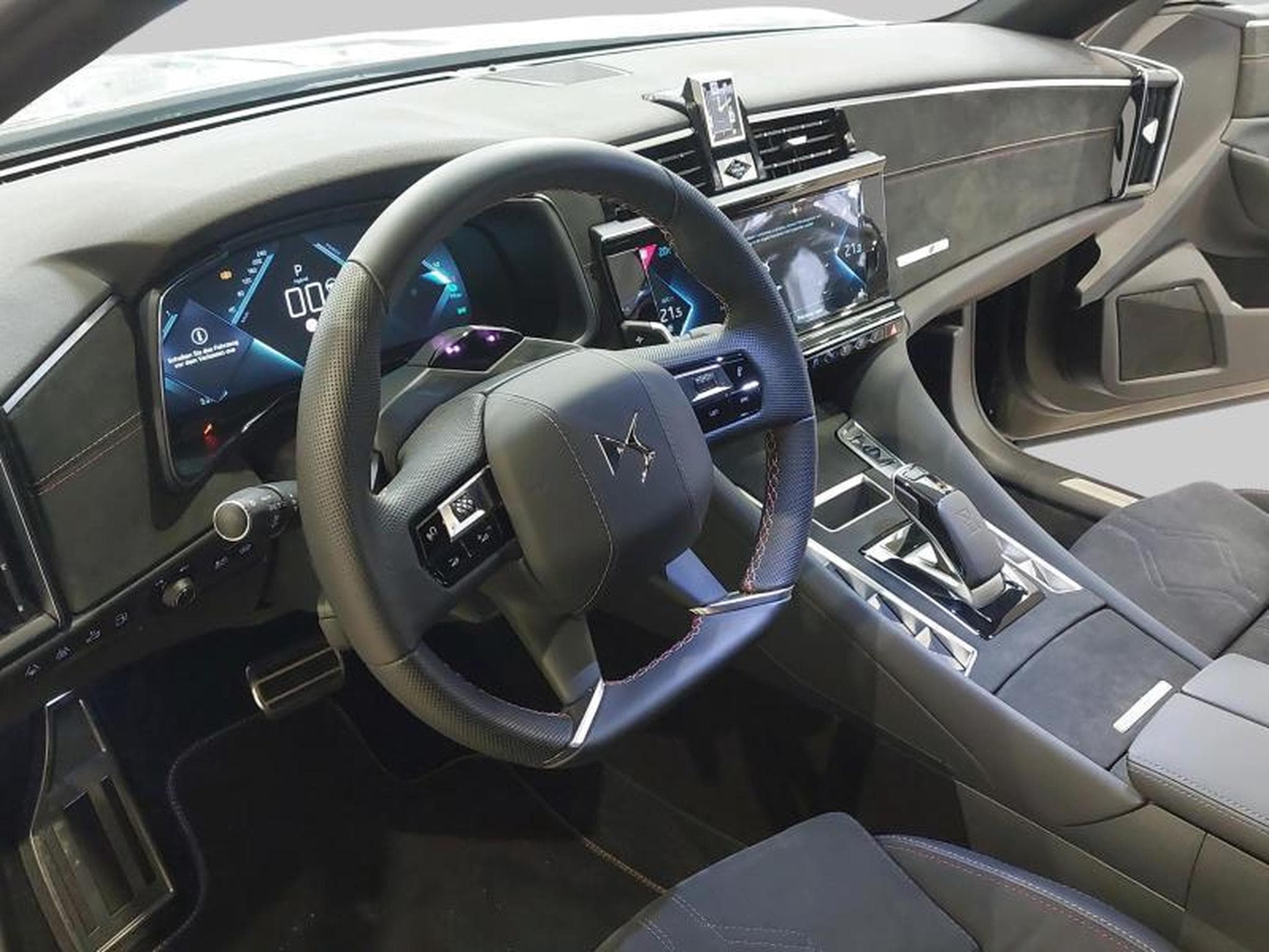 DS Automobiles DS9 E-Tense Performance Line + (2022) - Photo 11