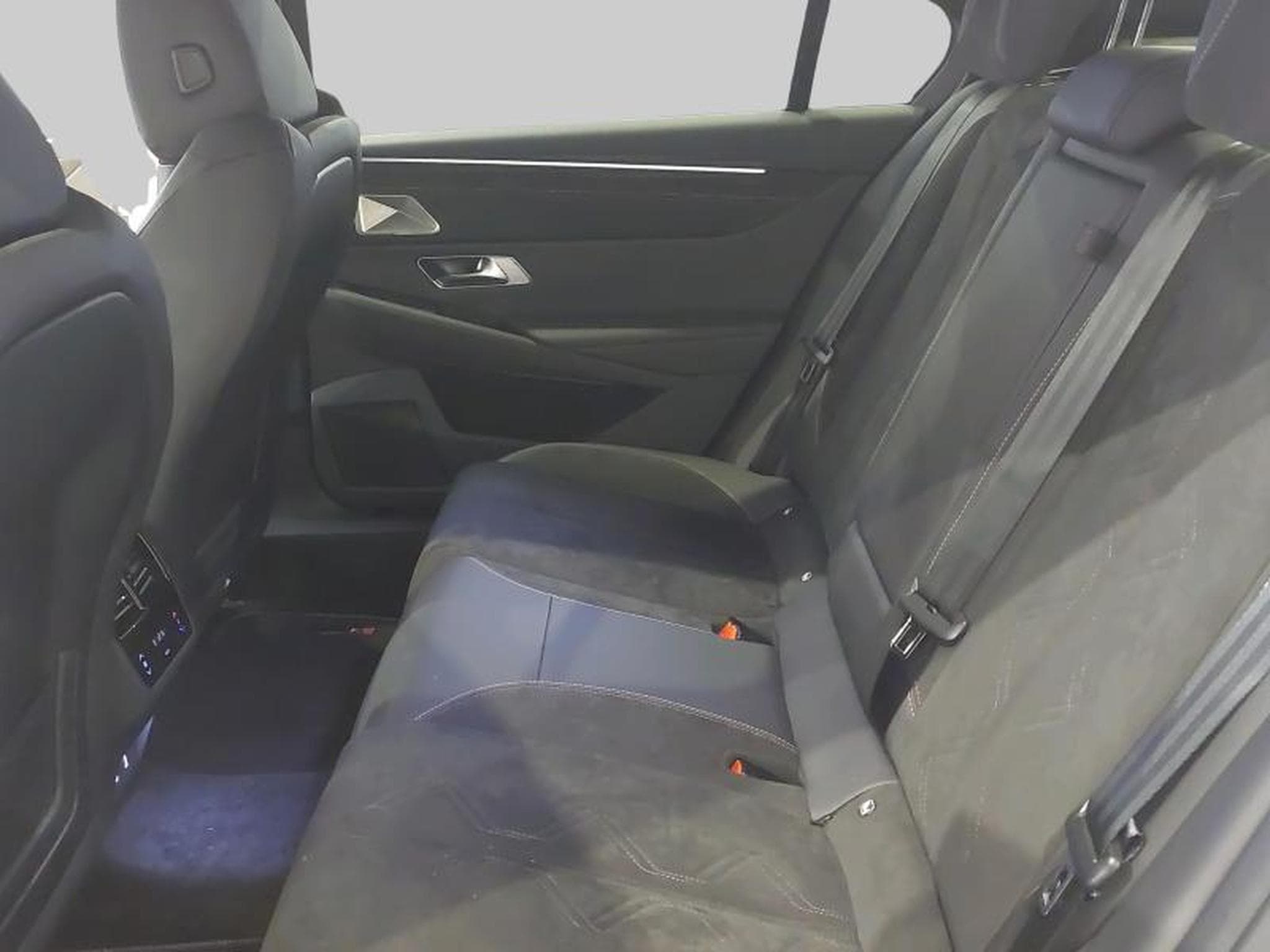 DS Automobiles DS9 E-Tense Performance Line + (2022) - Photo 12