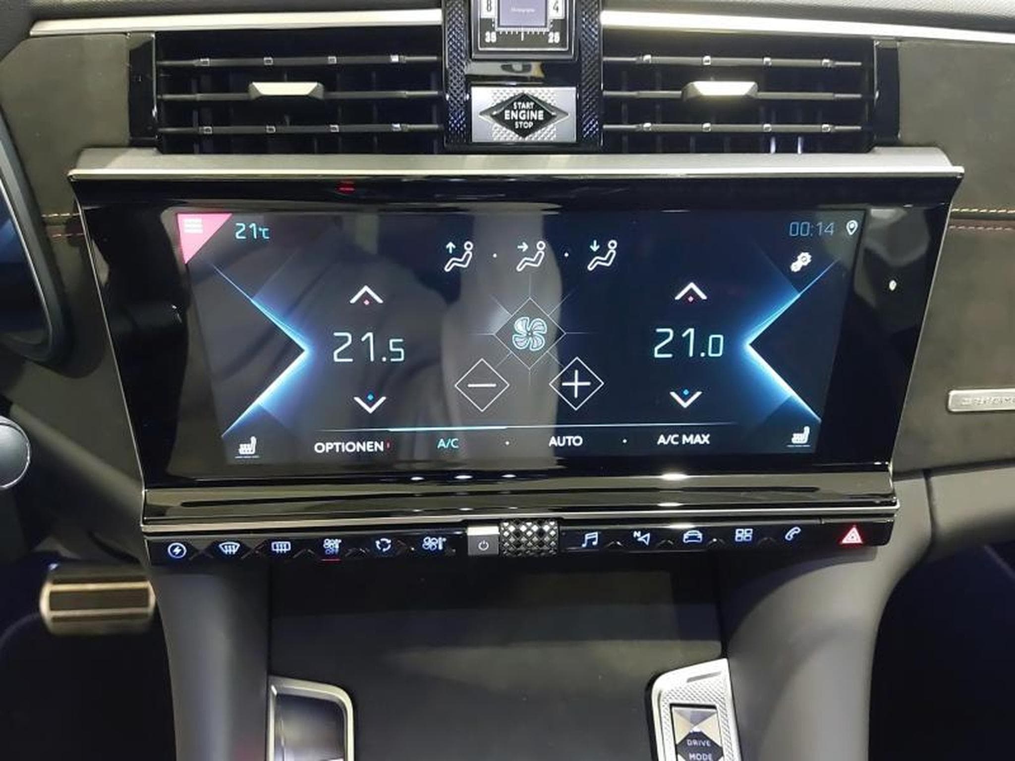 DS Automobiles DS9 E-Tense Performance Line + (2022) - Photo 18