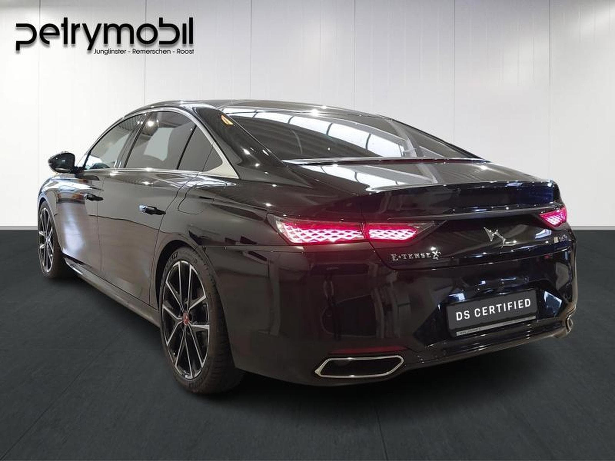 DS Automobiles DS9 E-Tense Performance Line + (2022) - Photo 6