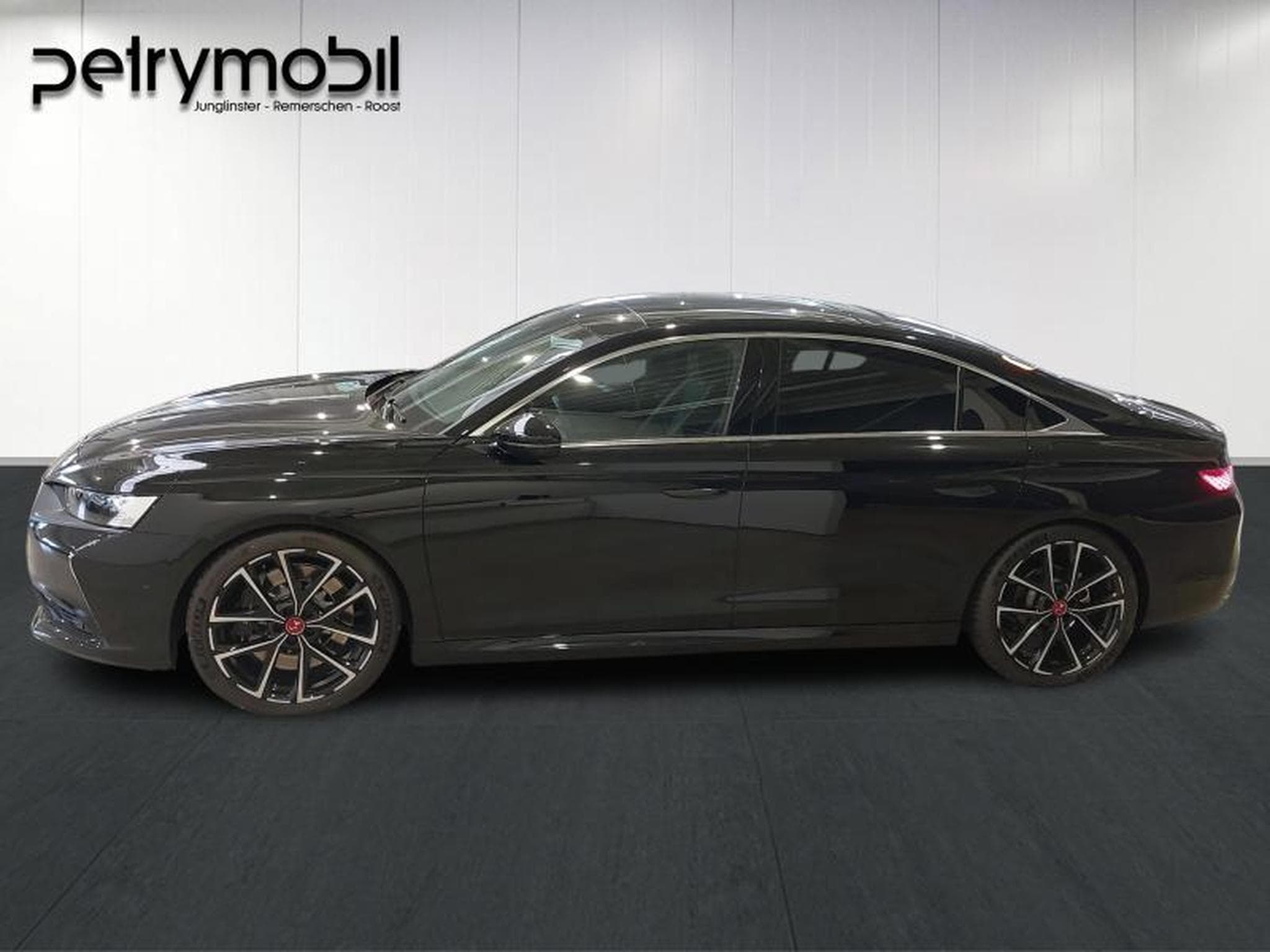 DS Automobiles DS9 E-Tense Performance Line + (2022) - Photo 7