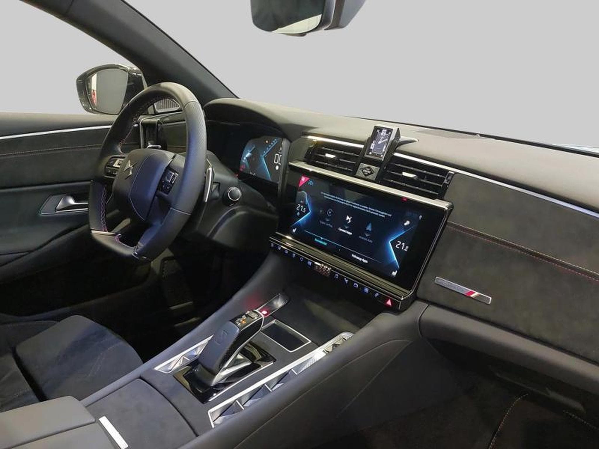 DS Automobiles DS9 E-Tense Performance Line + (2022) - Photo 9