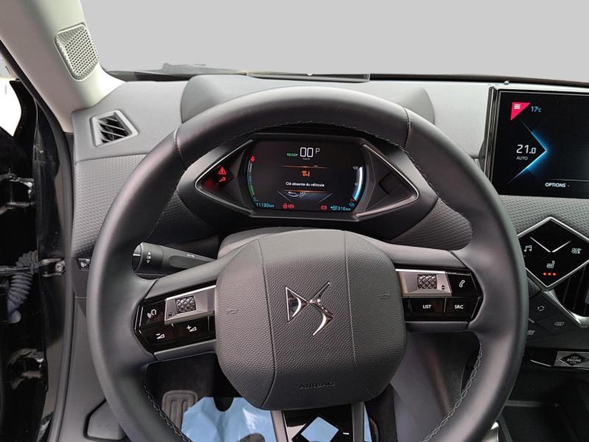 DS Automobiles DS3 Toits de Paris E-Tense (2023) - Photo 14