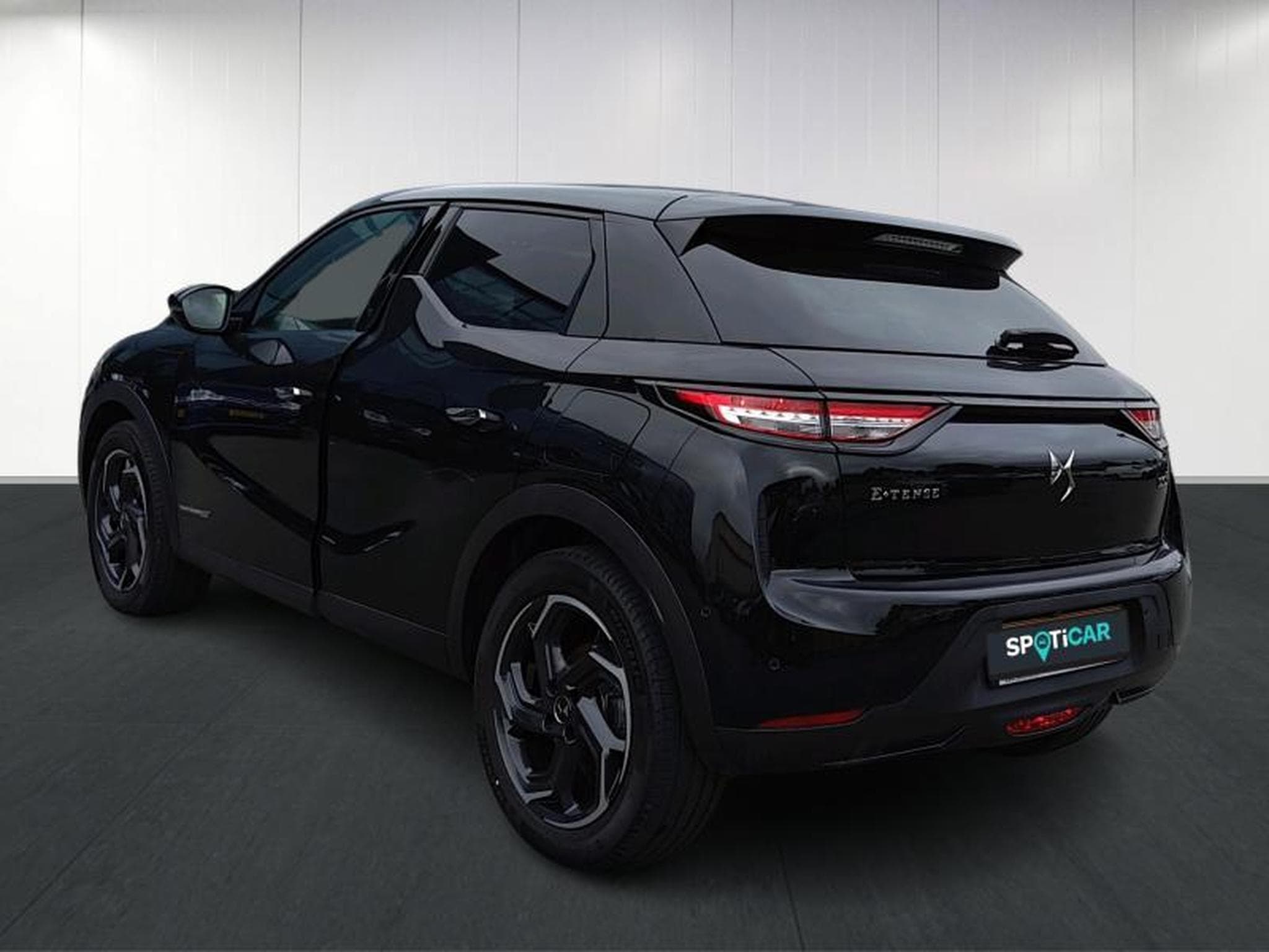 DS Automobiles DS3 Toits de Paris E-Tense (2023) - Photo 6