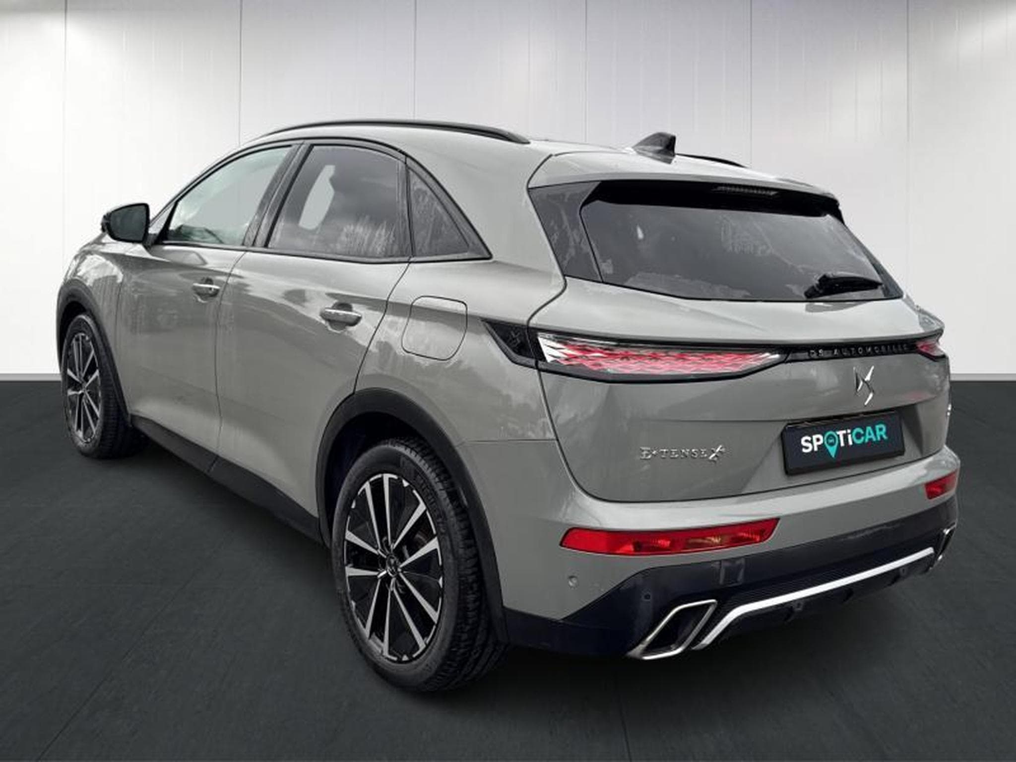DS Automobiles DS7 E-Tense Opera 300 (2023) - Photo 6