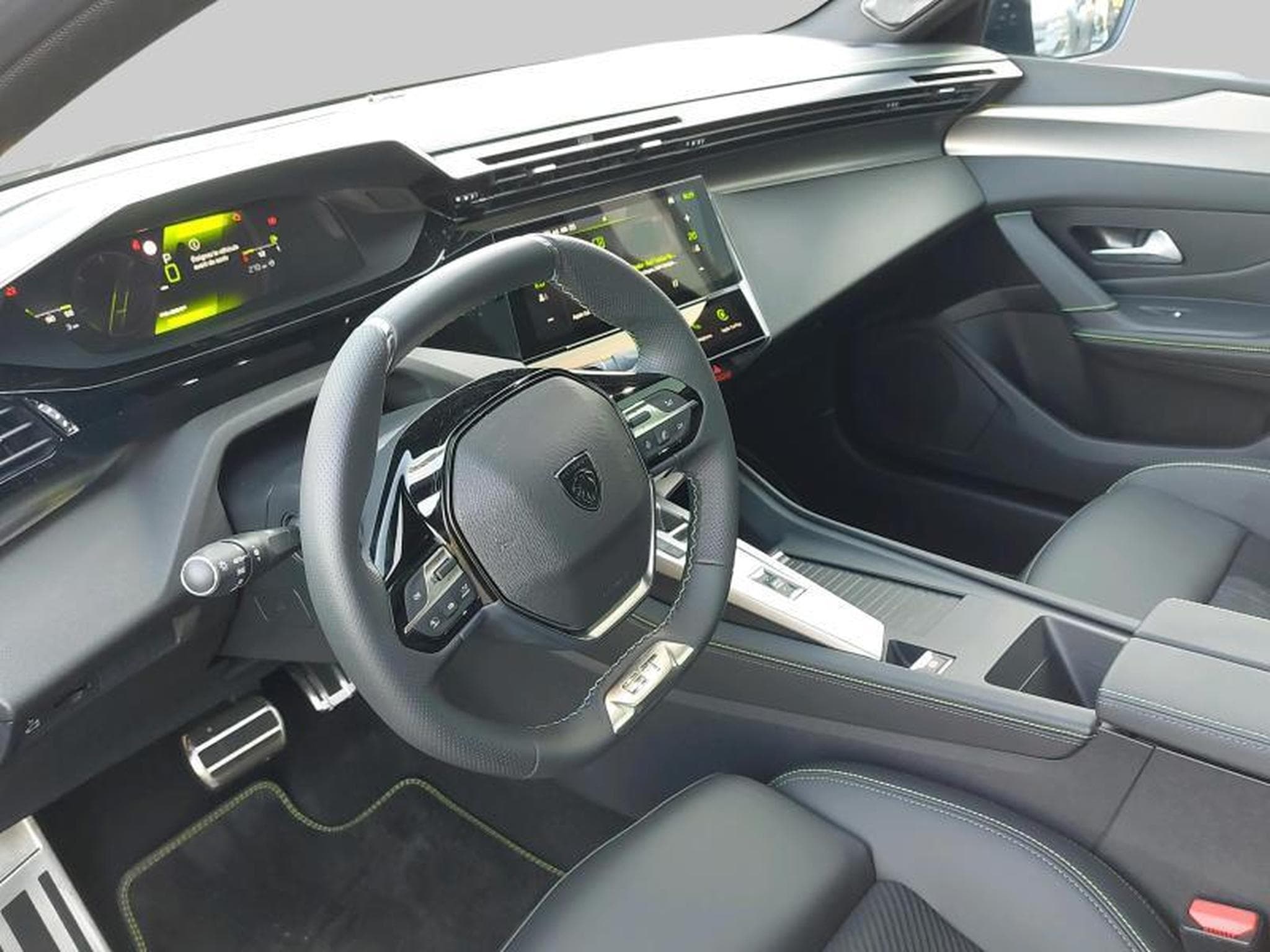 Peugeot 408 GT (2025) - Photo 12