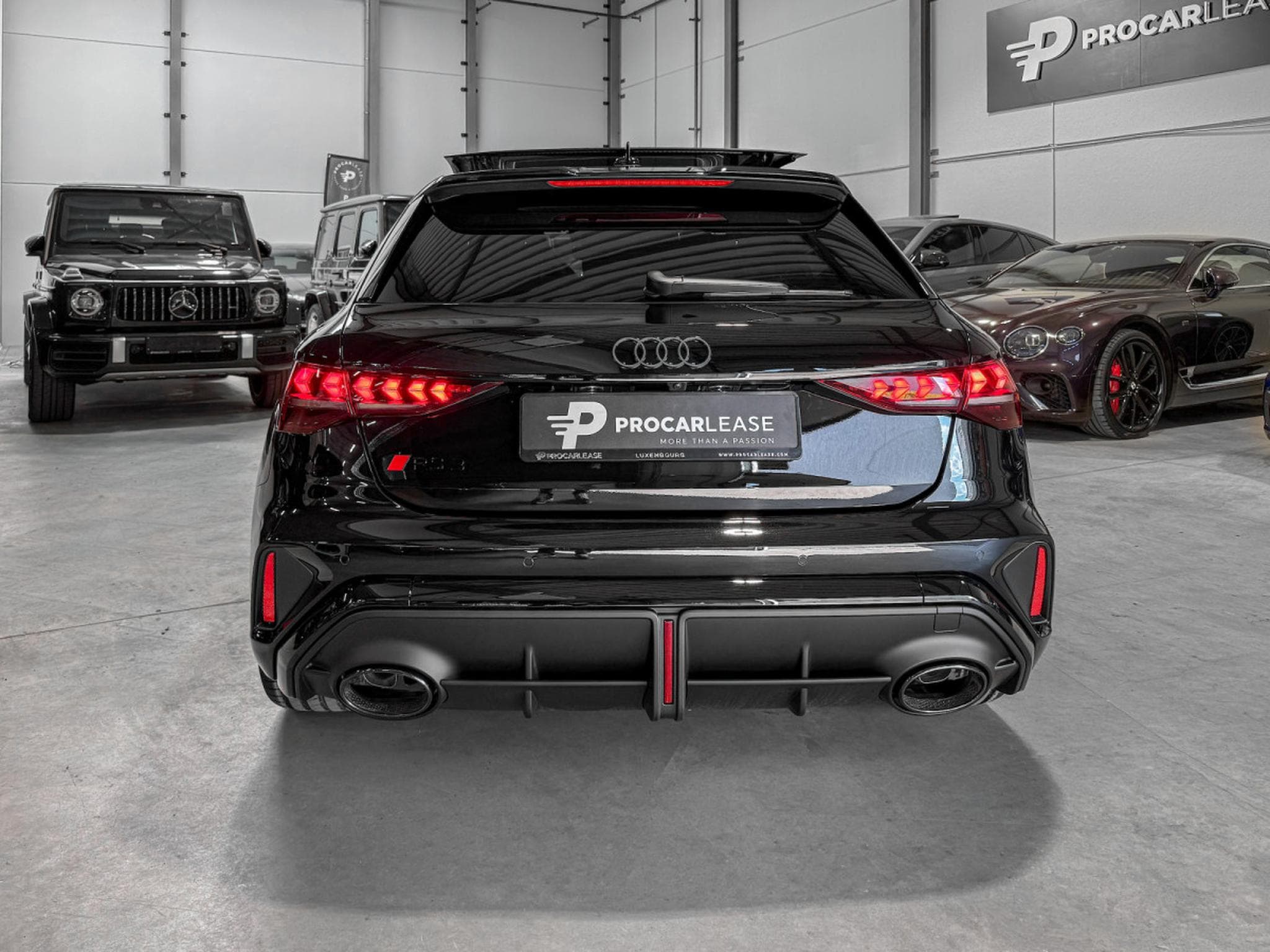 Audi RS3 Sportback 2.5 TFSI quattro/Pano/CARBON19/360°/SONOS/SCHALE S (2026) - Photo 13