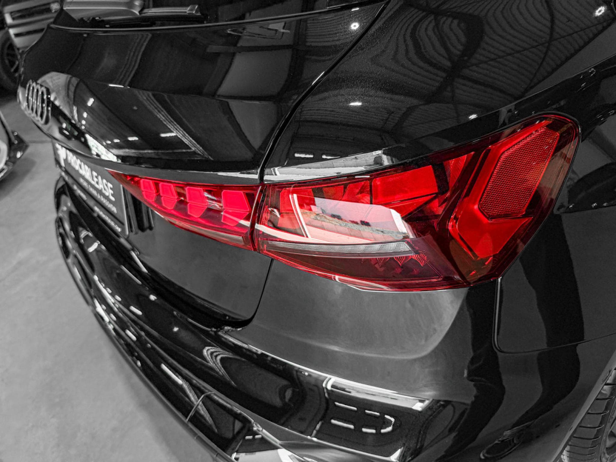 Audi RS3 Sportback 2.5 TFSI quattro/Pano/CARBON19/360°/SONOS/SCHALE S (2026) - Photo 24