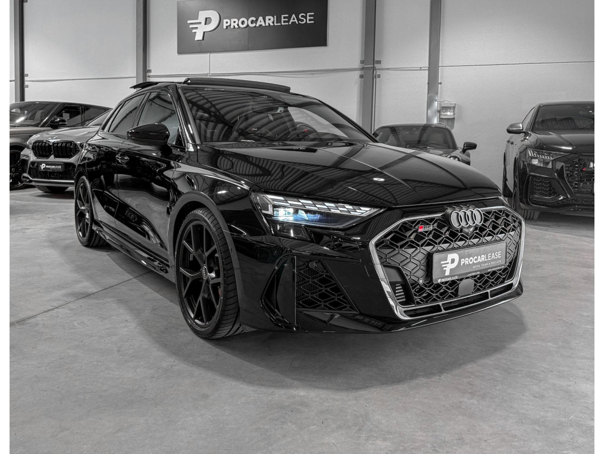 Audi RS3 Sportback 2.5 TFSI quattro/Pano/CARBON19/360°/SONOS/SCHALE S (2026) - Photo 5