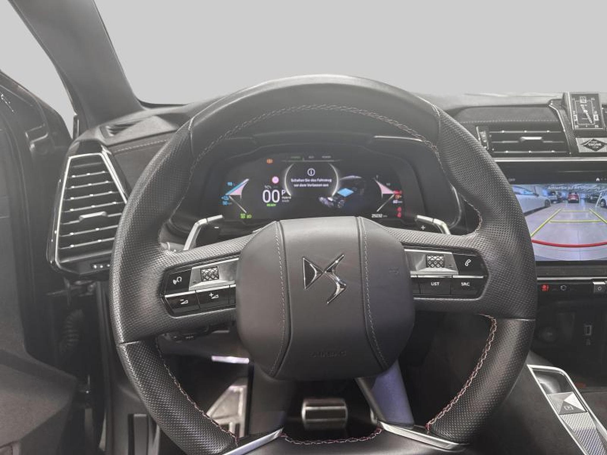 DS Automobiles DS7 E-Tense Performance Line + (2023) - Photo 14