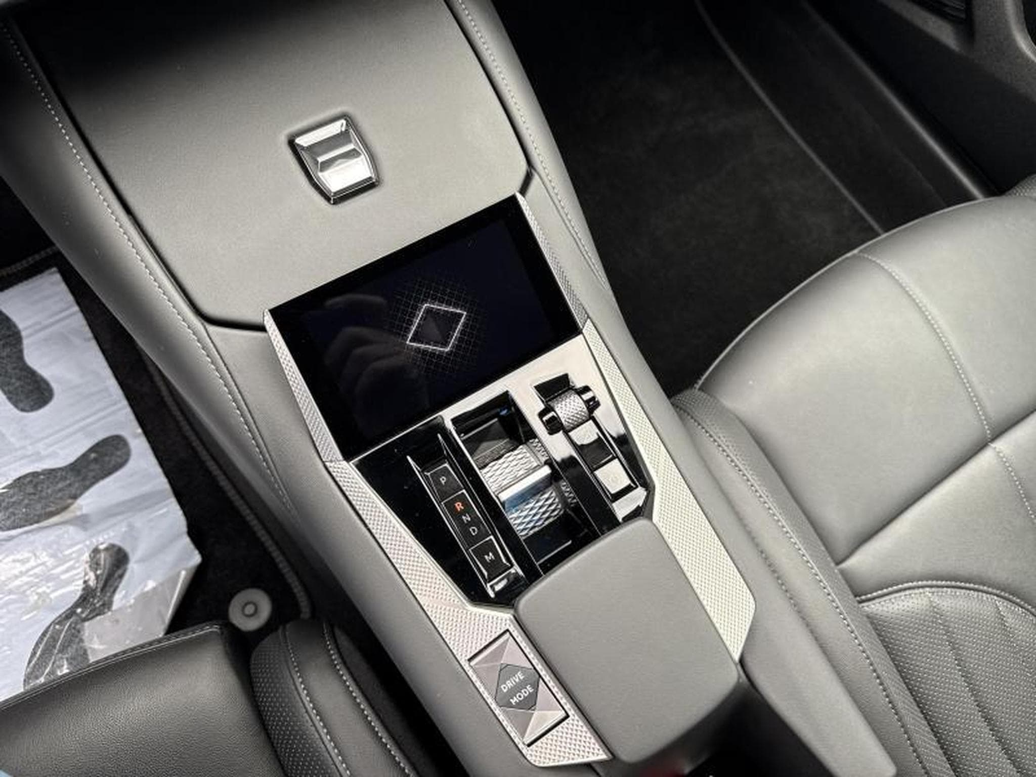 DS Automobiles DS4 RIVOLI (2024) - Photo 14