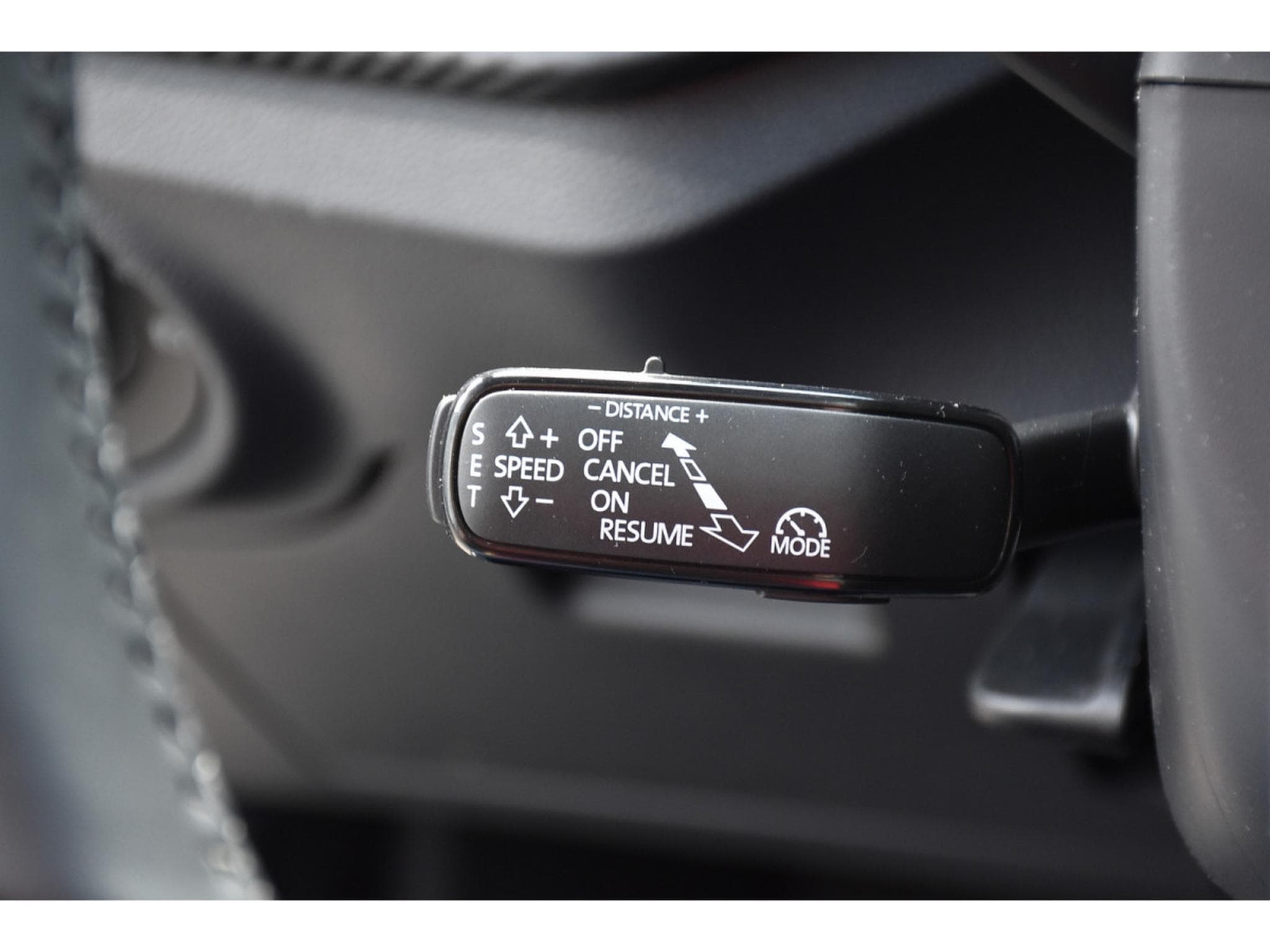 Skoda Kamiq 1.5 TSI Monte Carlo DSG PANO ACC TRAVEL SIDE KESSY NEUF (2026) - Photo 19