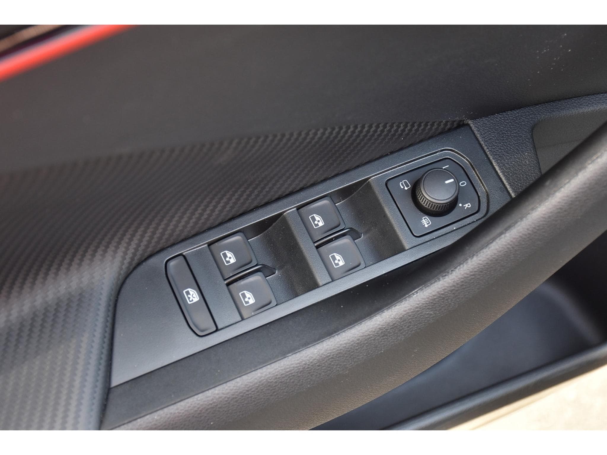 Skoda Kamiq 1.5 TSI Monte Carlo DSG PANO ACC TRAVEL SIDE KESSY NEUF (2026) - Photo 21