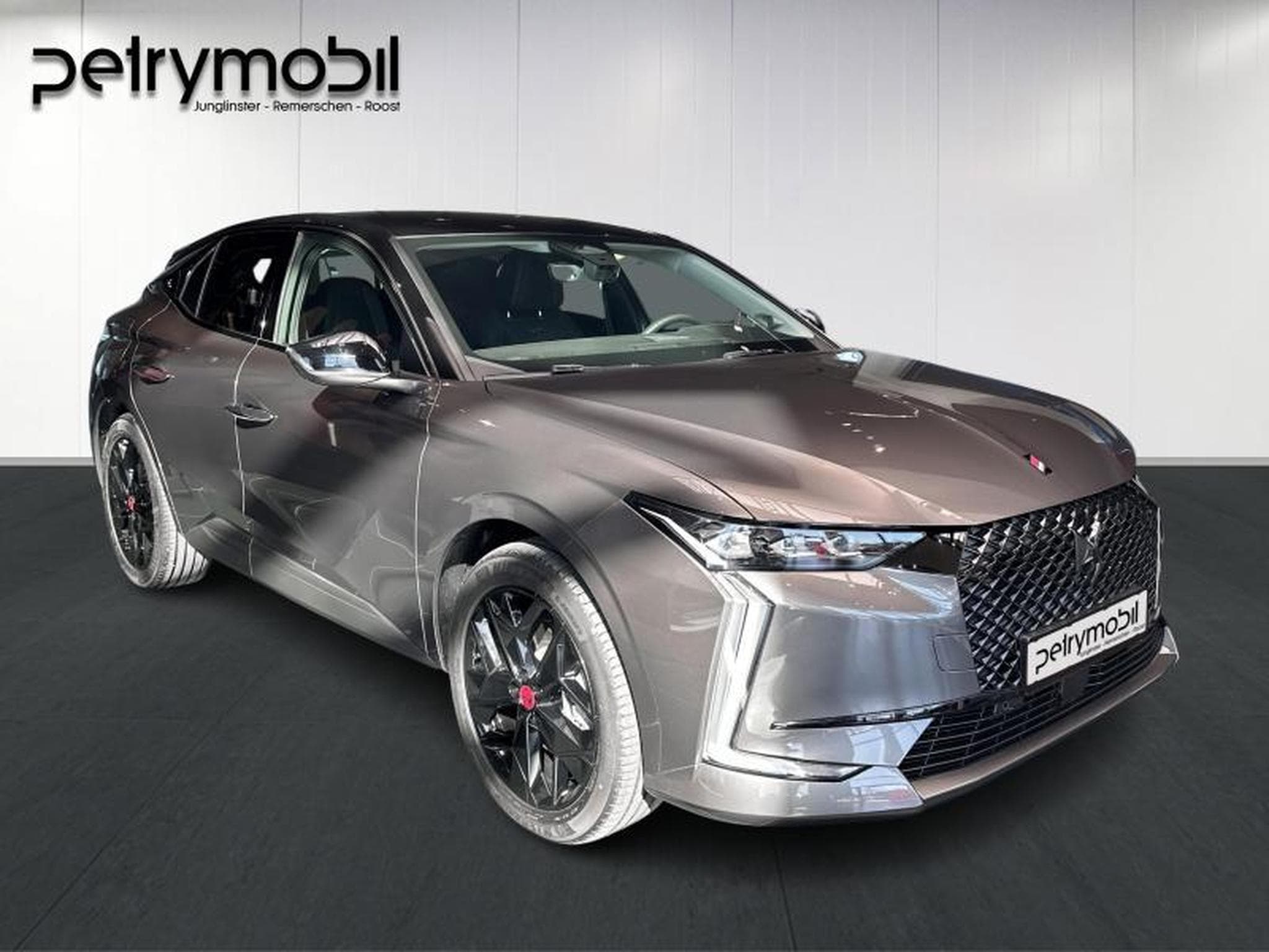 DS Automobiles DS4 4 Performance Line + (2023) - Photo 2