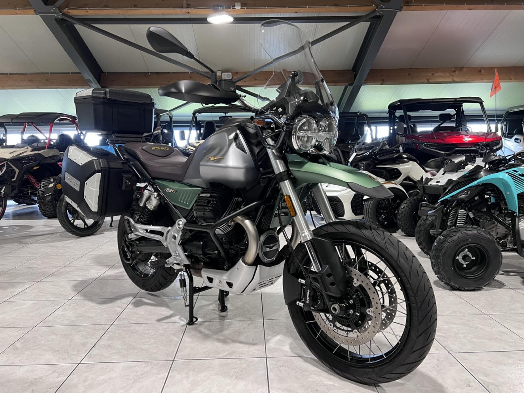 Moto Guzzi V85 TT  CENTENARIO (2021) - Photo 7