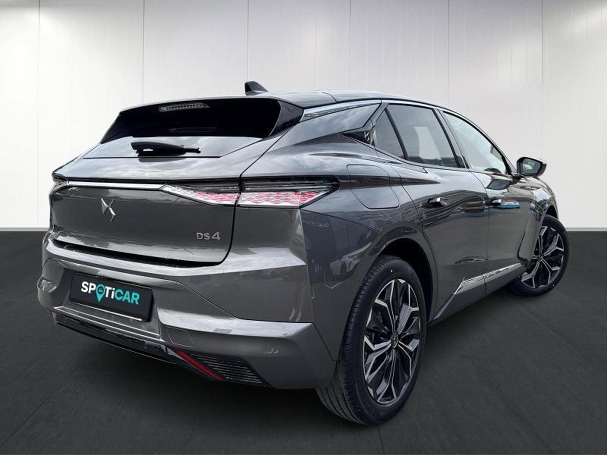 DS Automobiles DS4 ETOILE (2025) - Photo 2