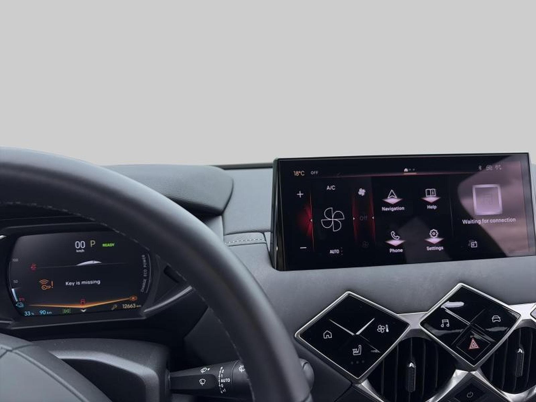 DS Automobiles DS3 3 E-Tense Etoile (2024) - Photo 13