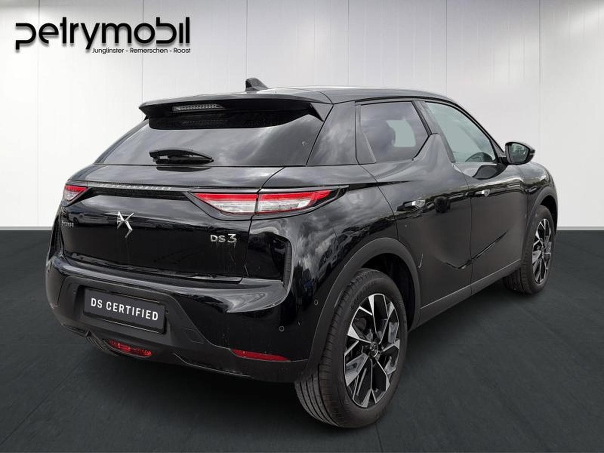 DS Automobiles DS3 3 E-Tense Etoile (2024) - Photo 4