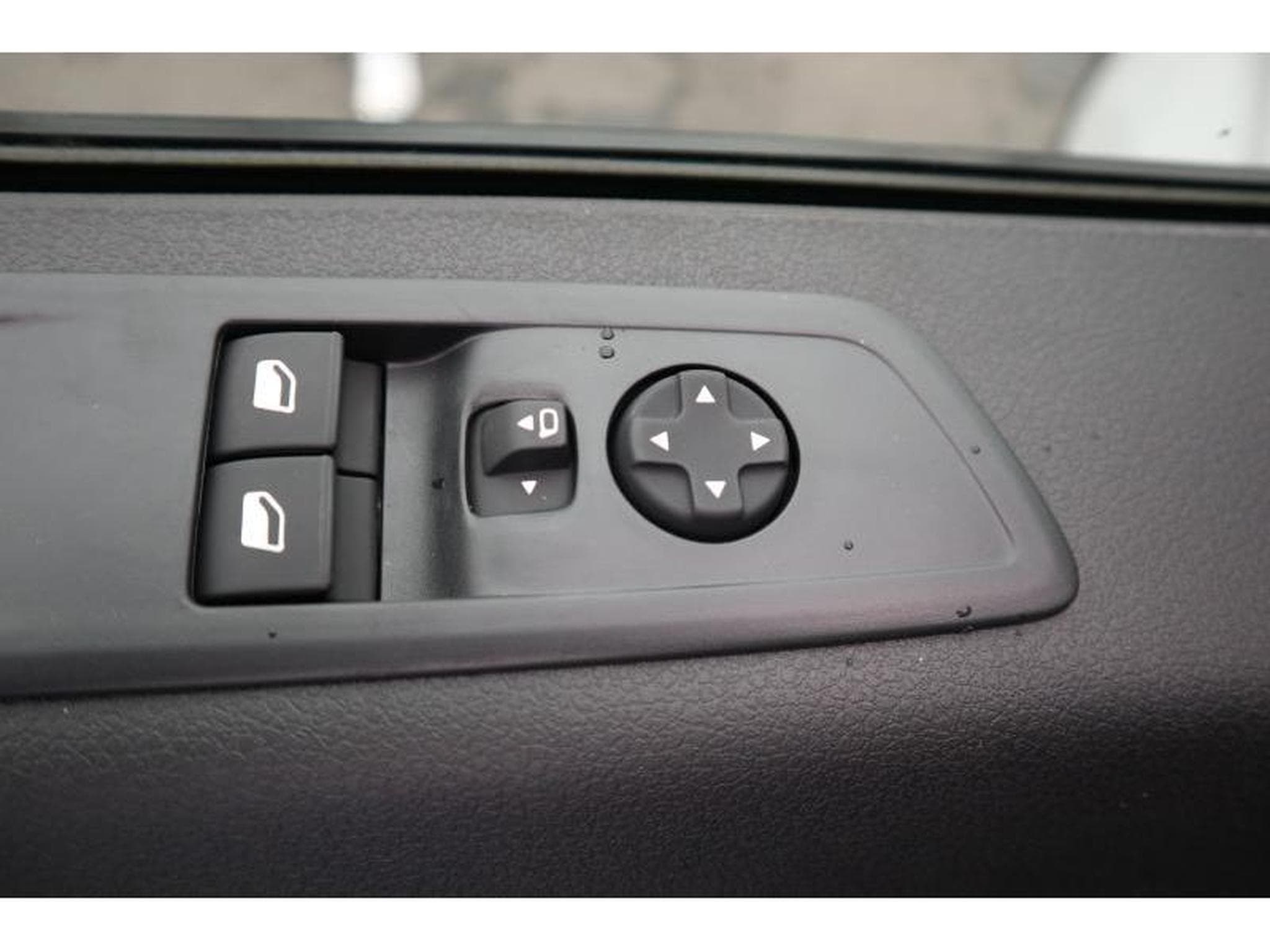 Opel Vivaro Van (2023) - Photo 17