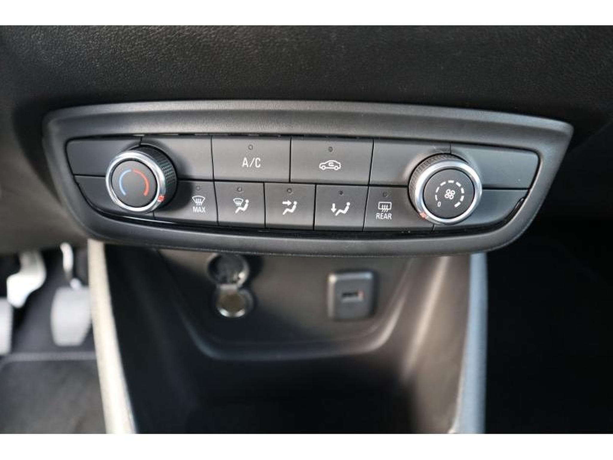 Opel Crossland Edition (2023) - Photo 18