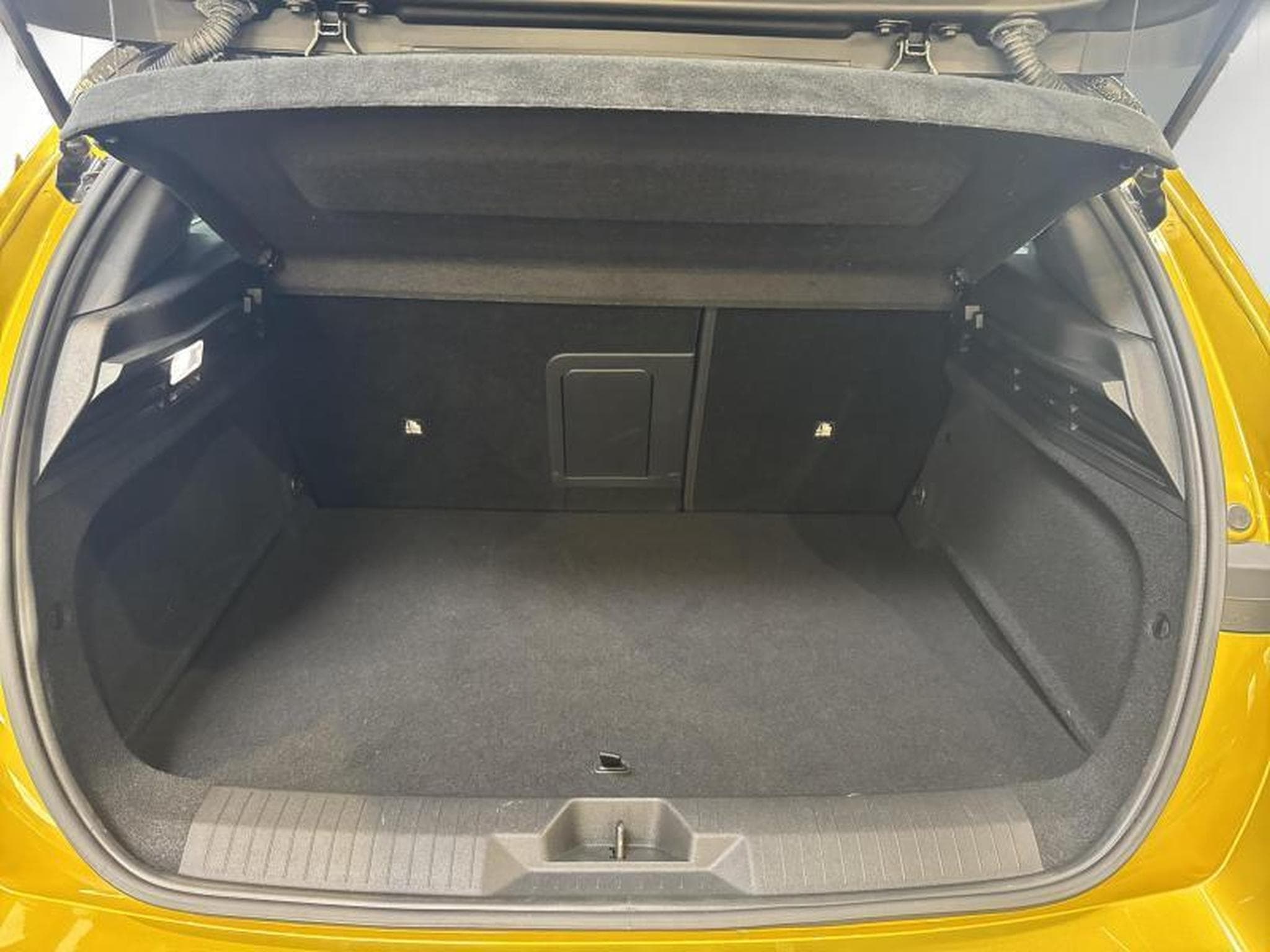 Opel Astra GS (2023) - Photo 14