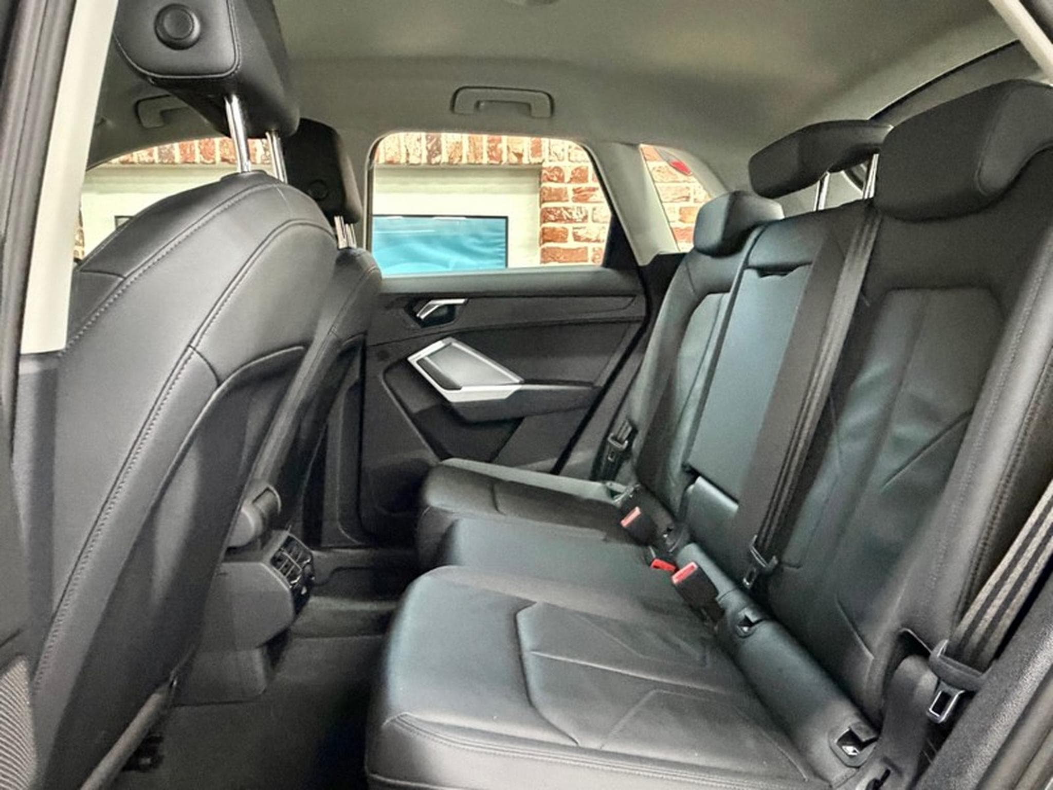 Audi Q3 Q3 35 TDi 2.0 150cv auto Cuir/Navig/ClimaA/SiègCh (2021) - Photo 6