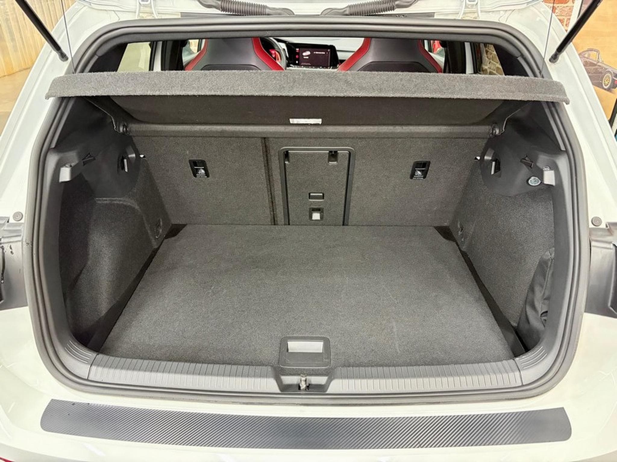 VW Golf Golf VIII GTI 2.0 TSI 245cv Auto Cuir/Navig/SiègCh+V (2021) - Photo 7