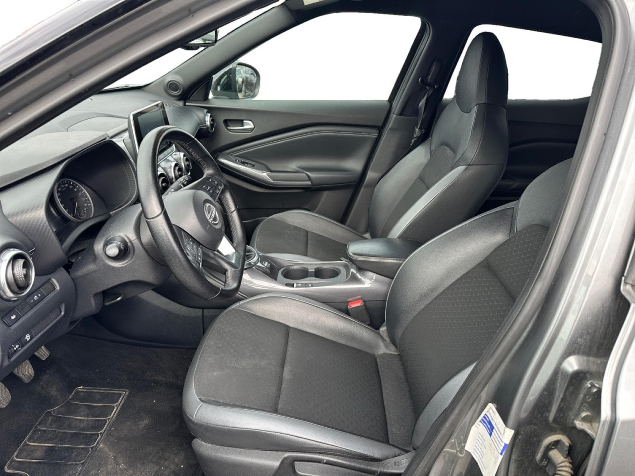 Nissan Juke 1.0 DIG-T N-DESIGN ENIGMA BLACK (2023) - Photo 7