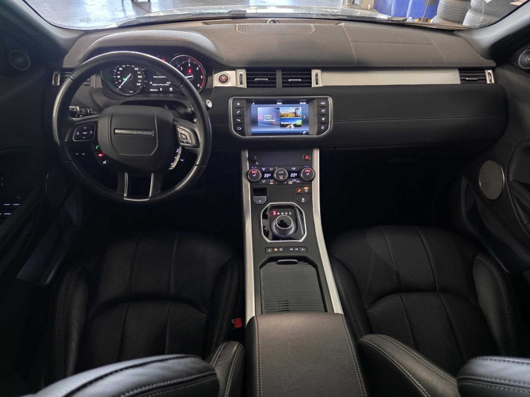 Land-Rover Range Rover Evoque 2.0 TD4 SE DYNAMIC CUIR NAVI 1 HAND (2016) - Foto 7