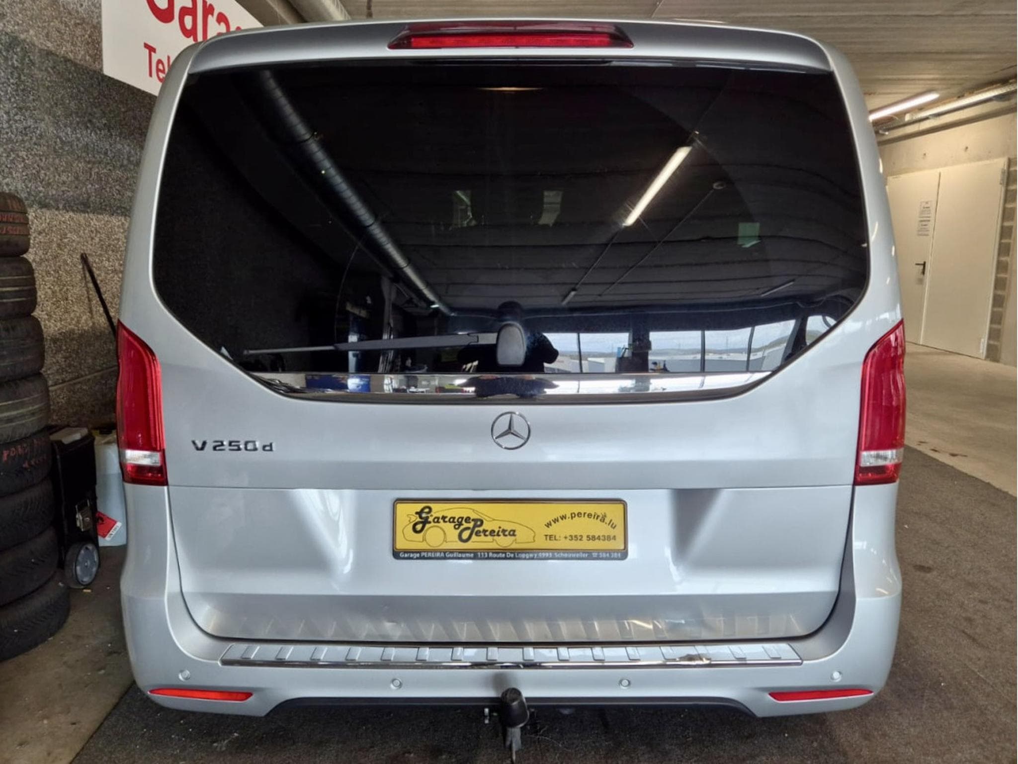 Mercedes V 250 D AMG LINE 7 SITZE CUIR NAVI 1 HAND (2019) - Foto 4