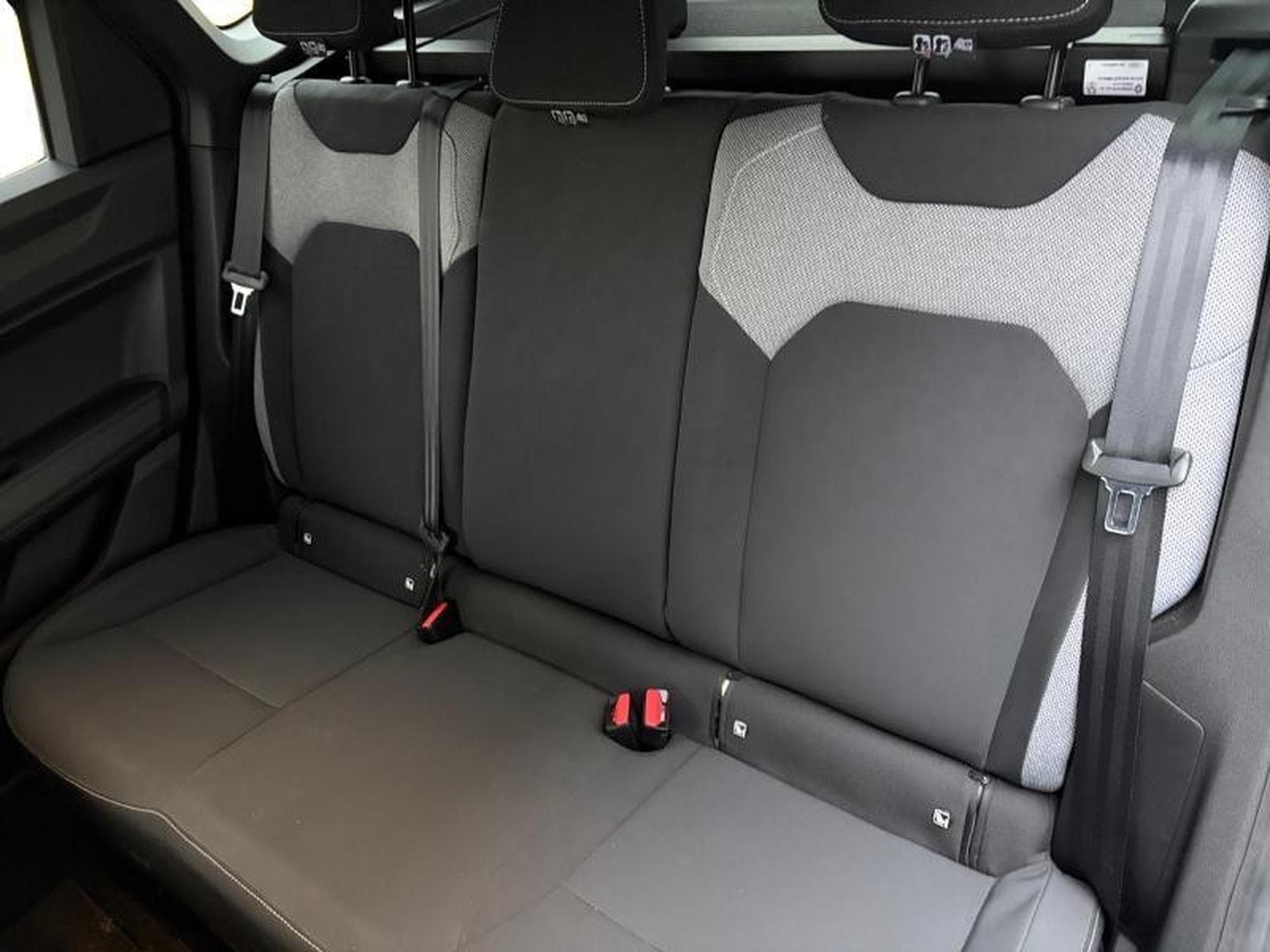 Dacia Bigster 1.8 Hybrid Journey (2025) - Photo 11