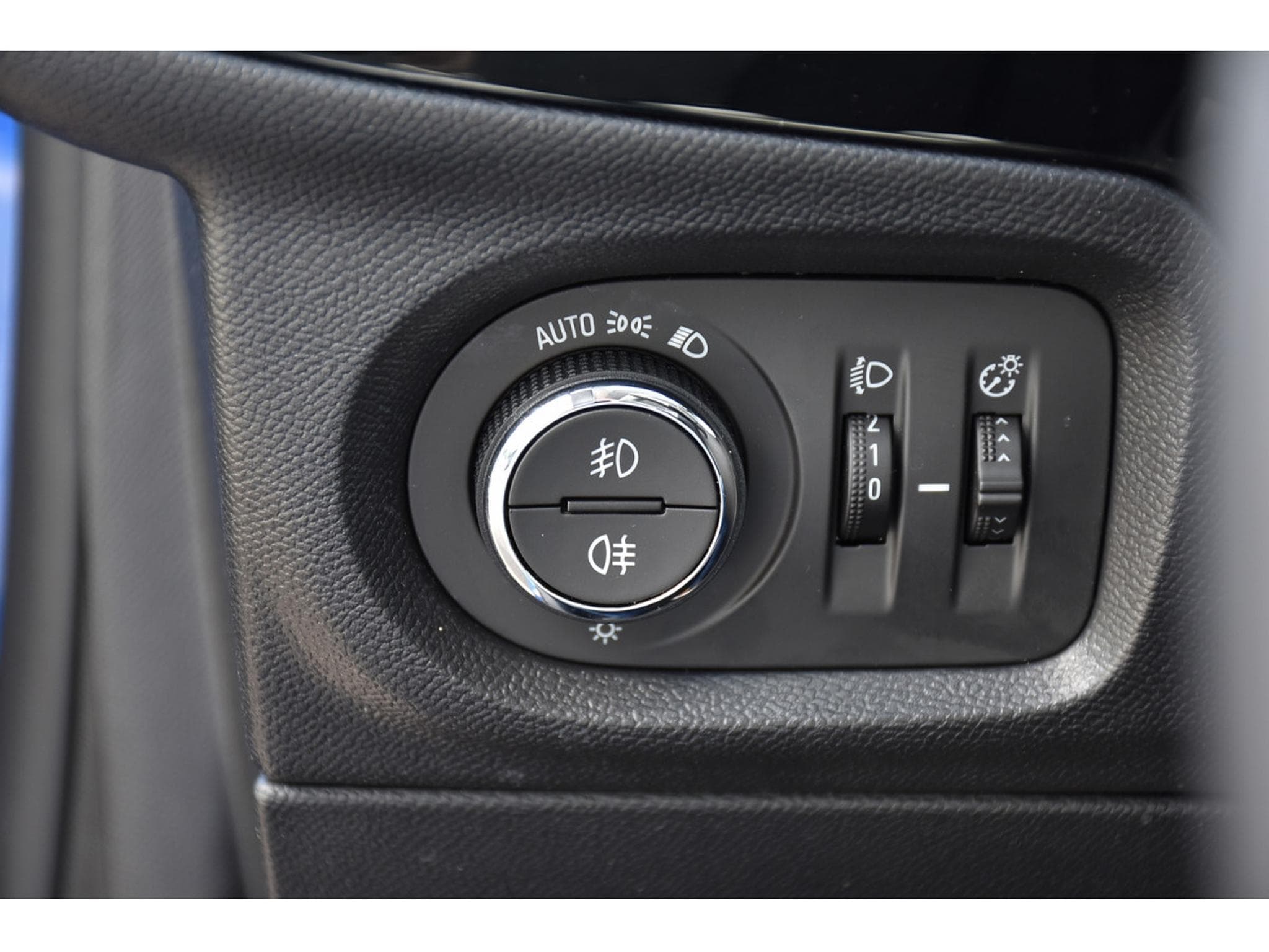 Opel Corsa 1.2 Turbo Edition AT8 REGUL LANE SIDE CAM 1° MAIN (2025) - Foto 18