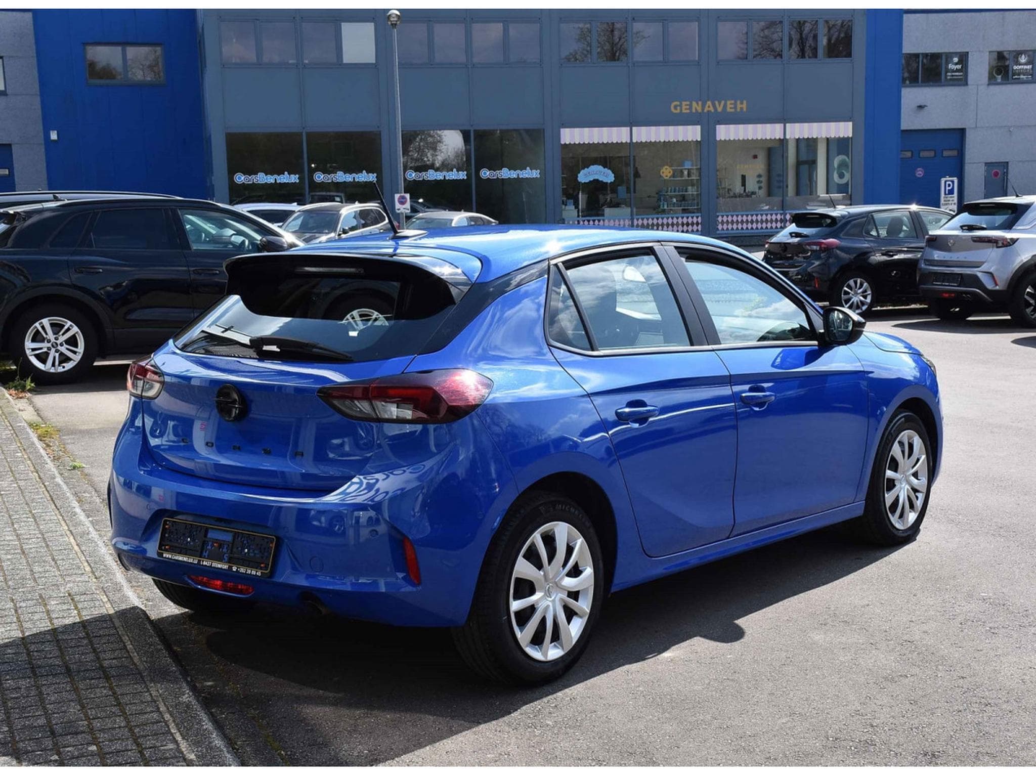 Opel Corsa 1.2 Turbo Edition AT8 REGUL LANE SIDE CAM 1° MAIN (2025) - Foto 4