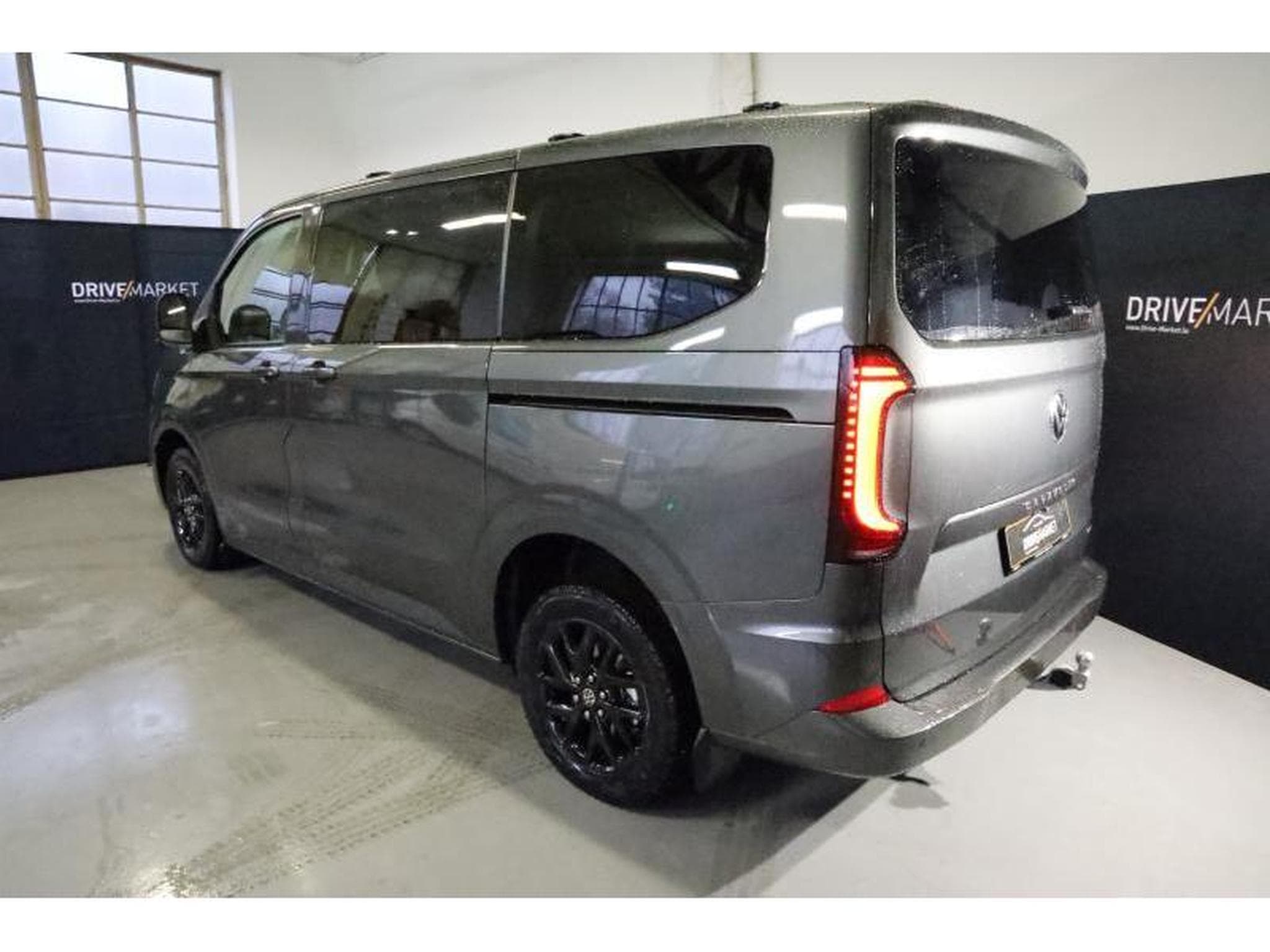 VW T7 STYLE COURT A8 4X4 (2025) - Foto 13