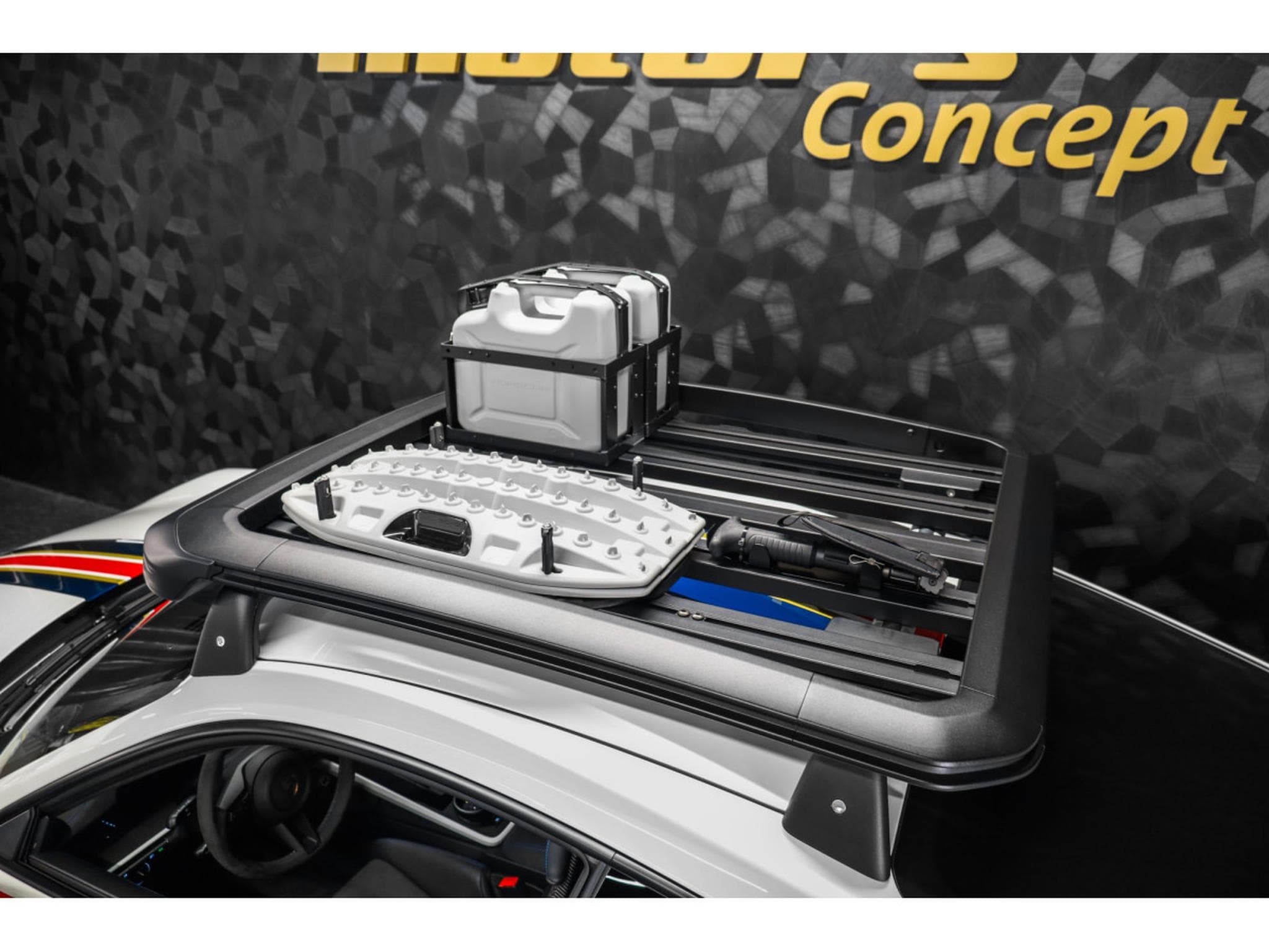 Porsche 911 DAKAR PDK / Modèle limité à 2500 exemplaires (2023) - Photo 16